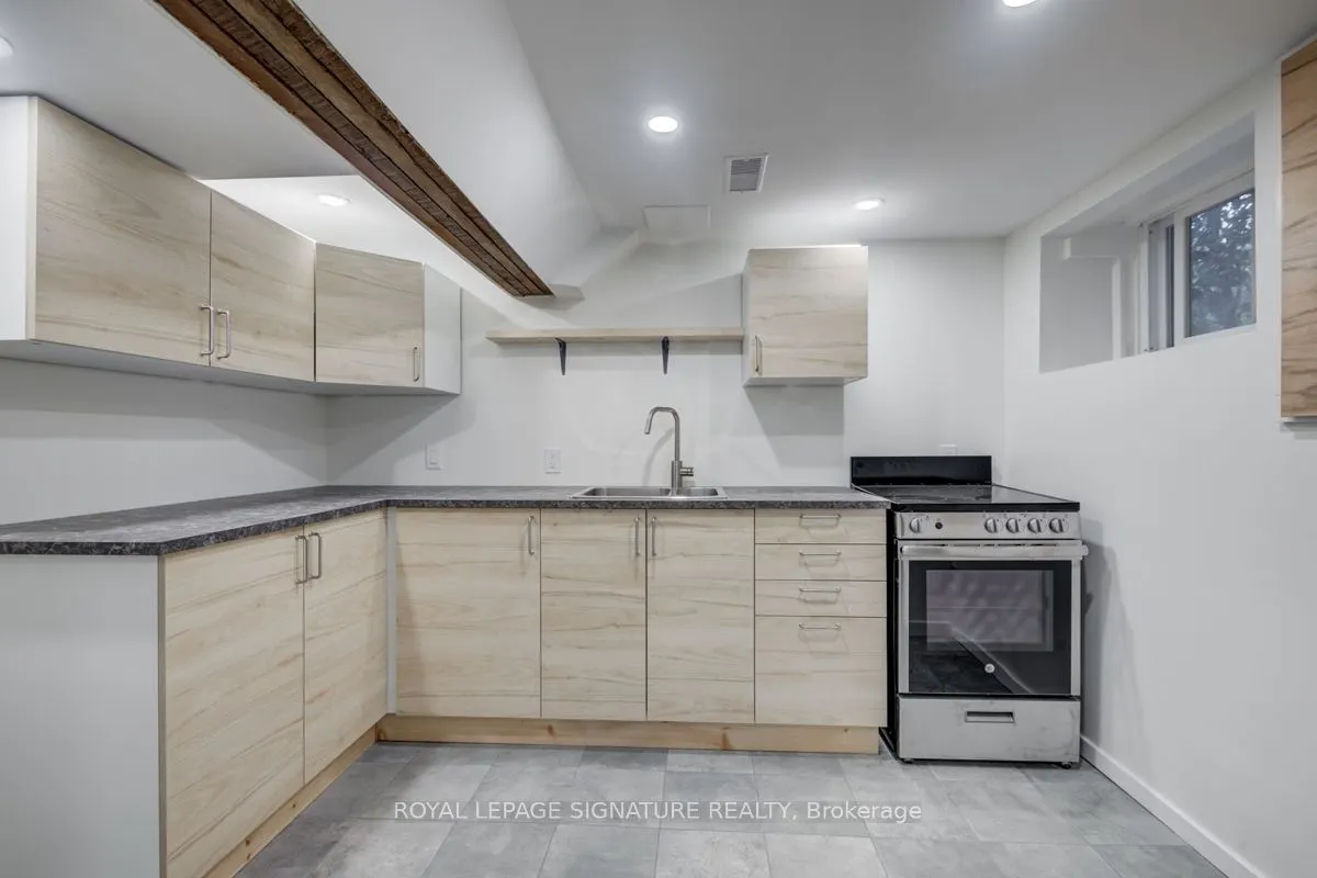 125 Glenholme Avenue, #(Lower)