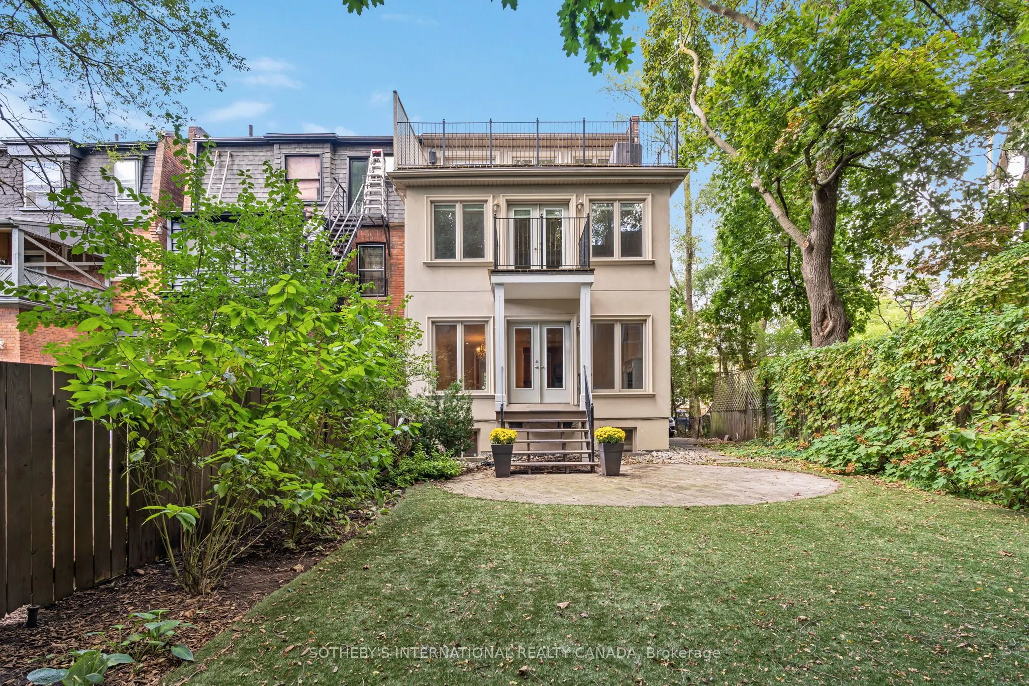 89 Bernard Avenue