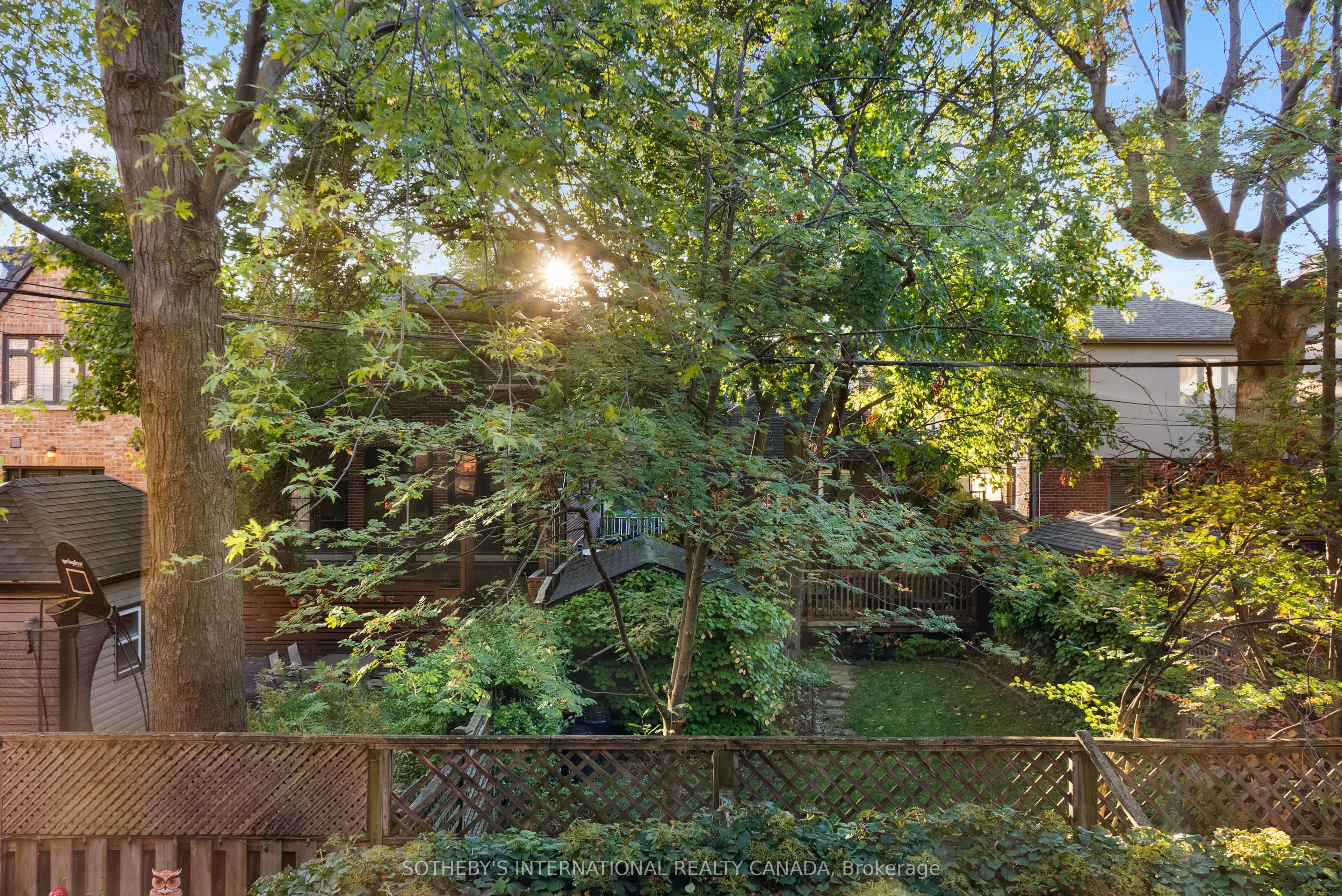 356 Mcrae Drive, #209