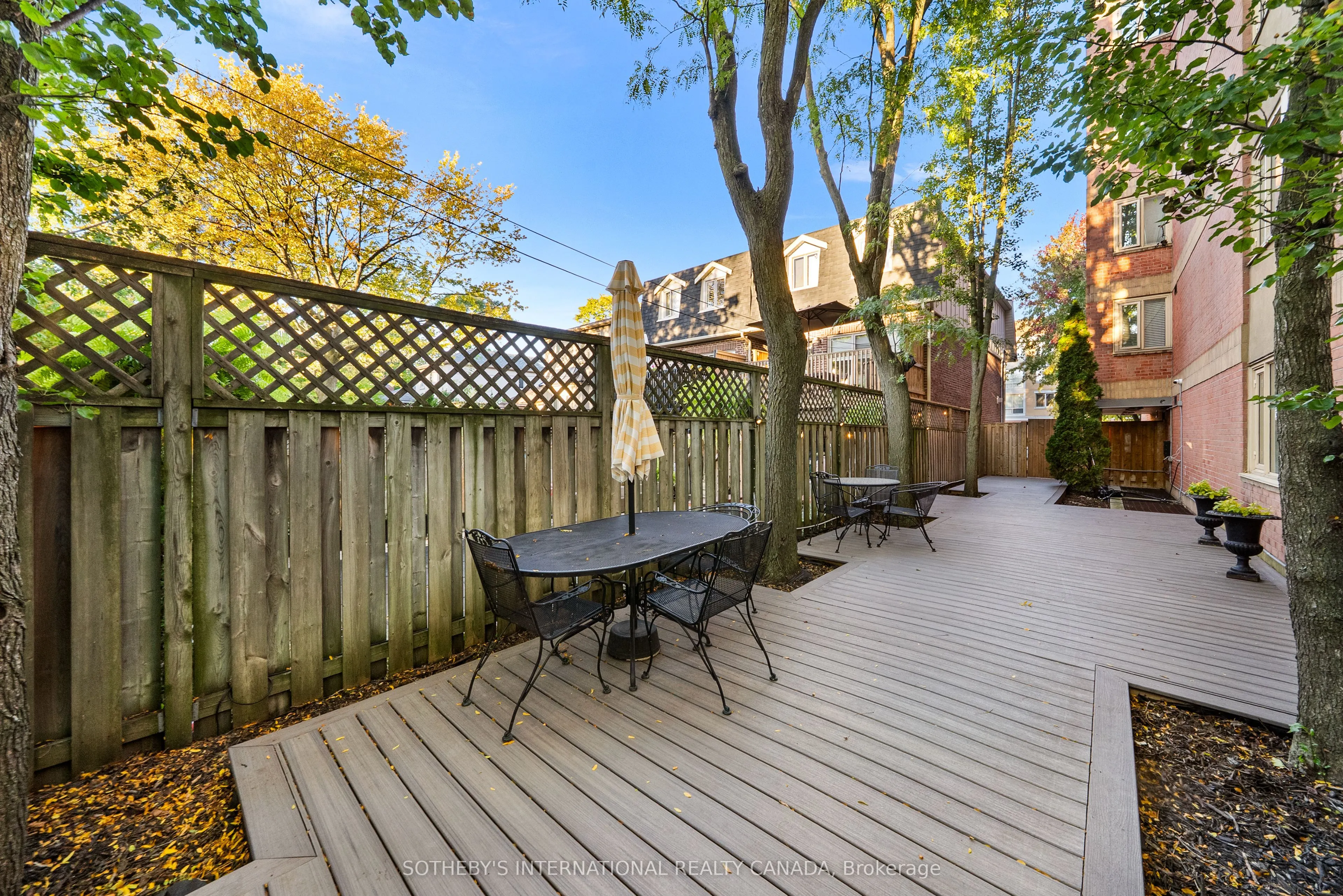 356 Mcrae Drive, #209