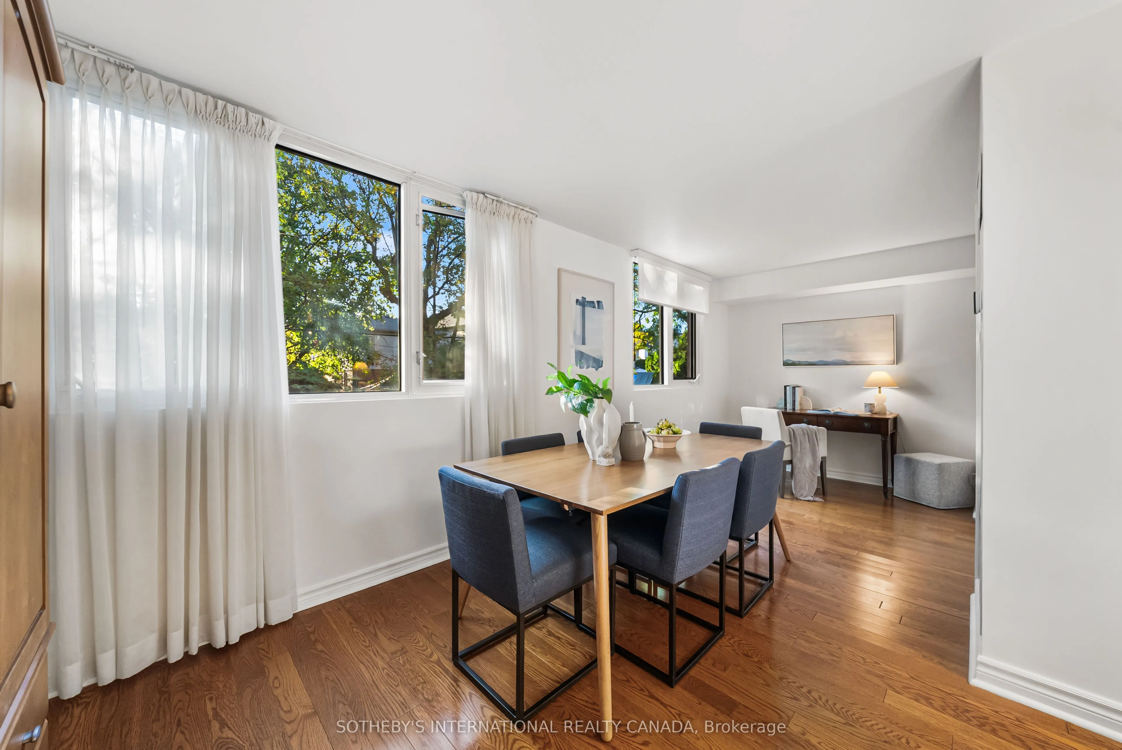 356 Mcrae Drive, #209