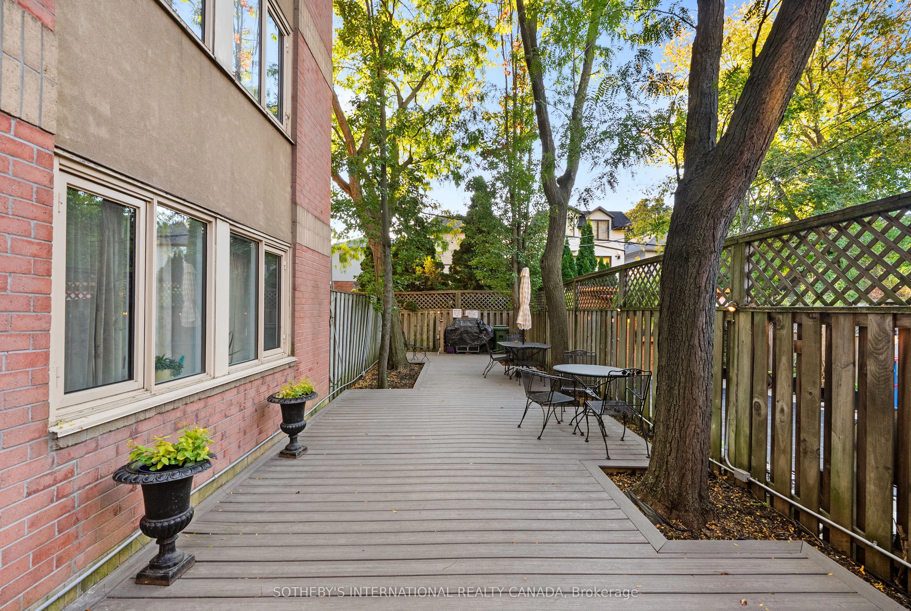356 Mcrae Drive, #209
