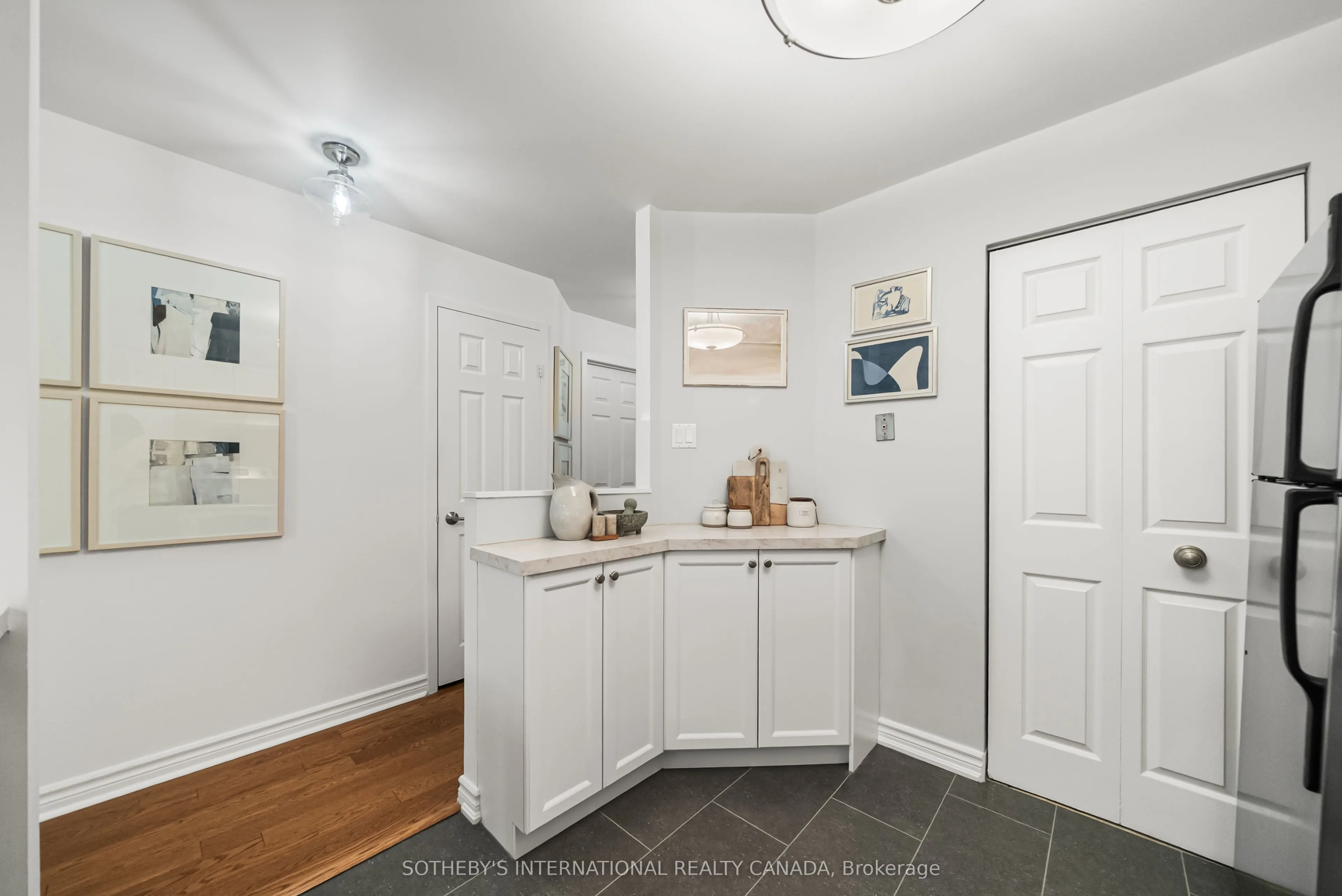 356 Mcrae Drive, #209