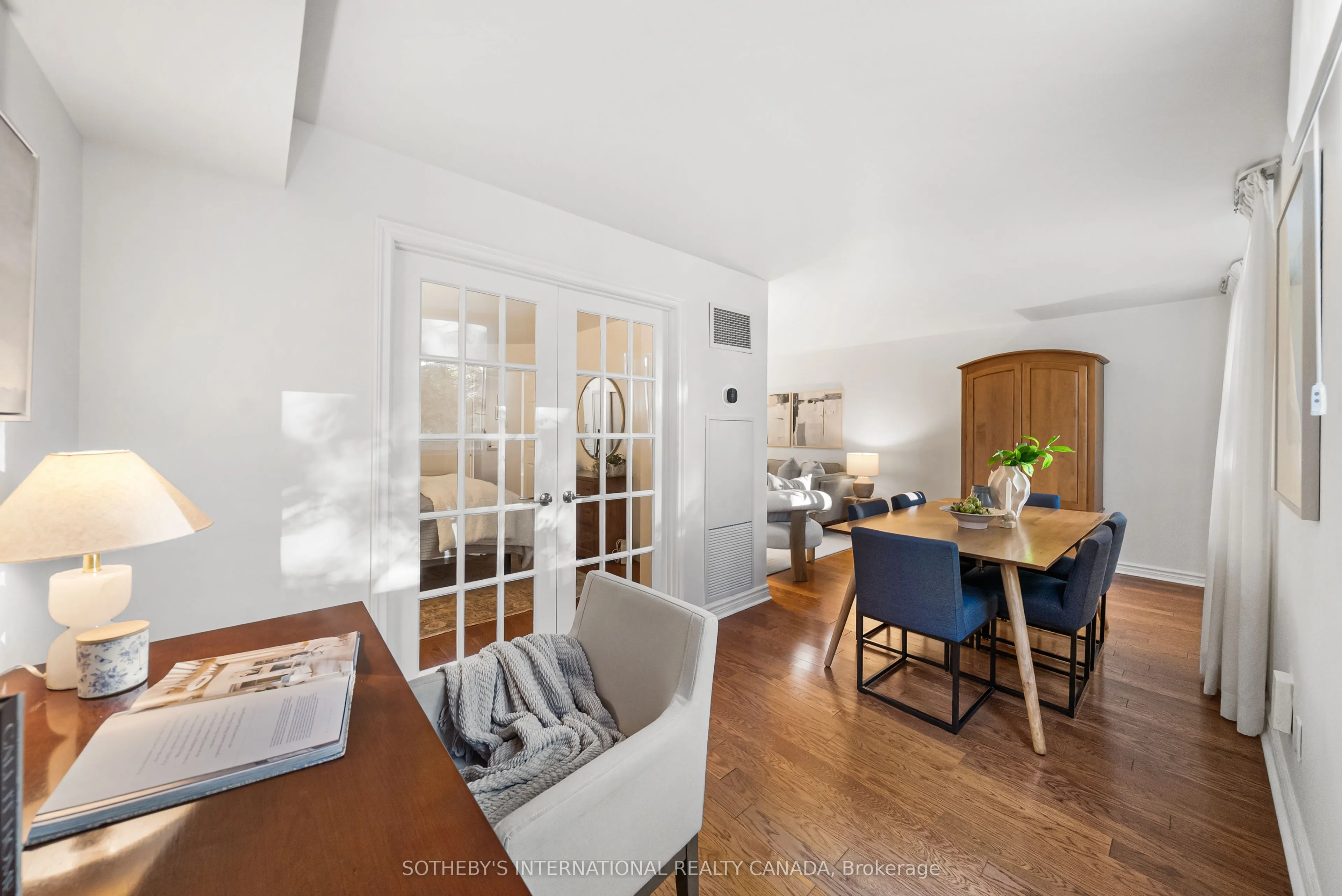 356 Mcrae Drive, #209