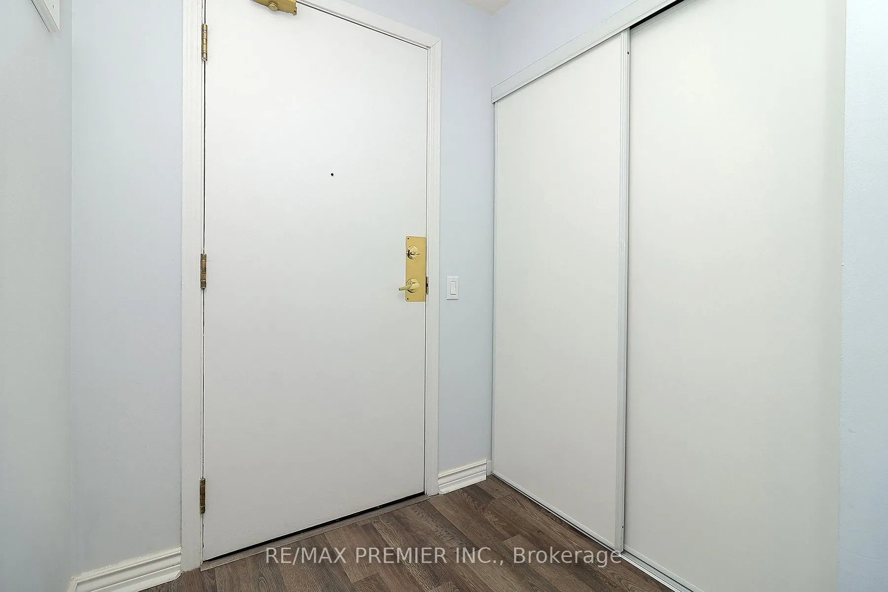 650 Lawrence Avenue, #721