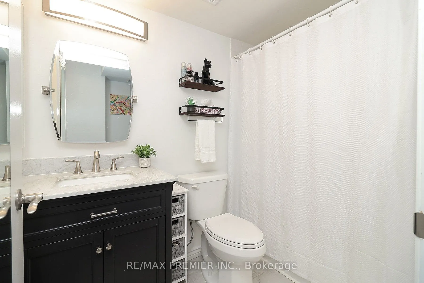 650 Lawrence Avenue, #721