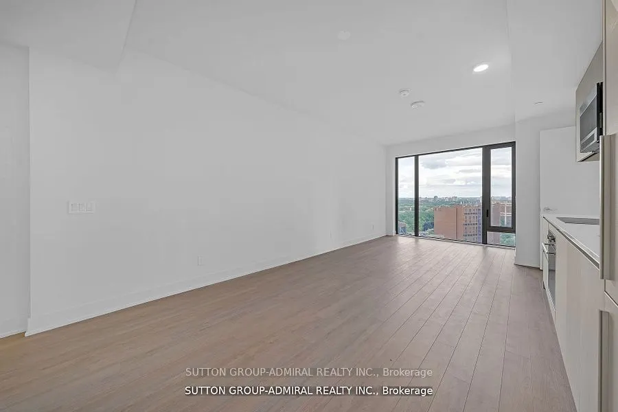 8 Cumberland Street, #1706