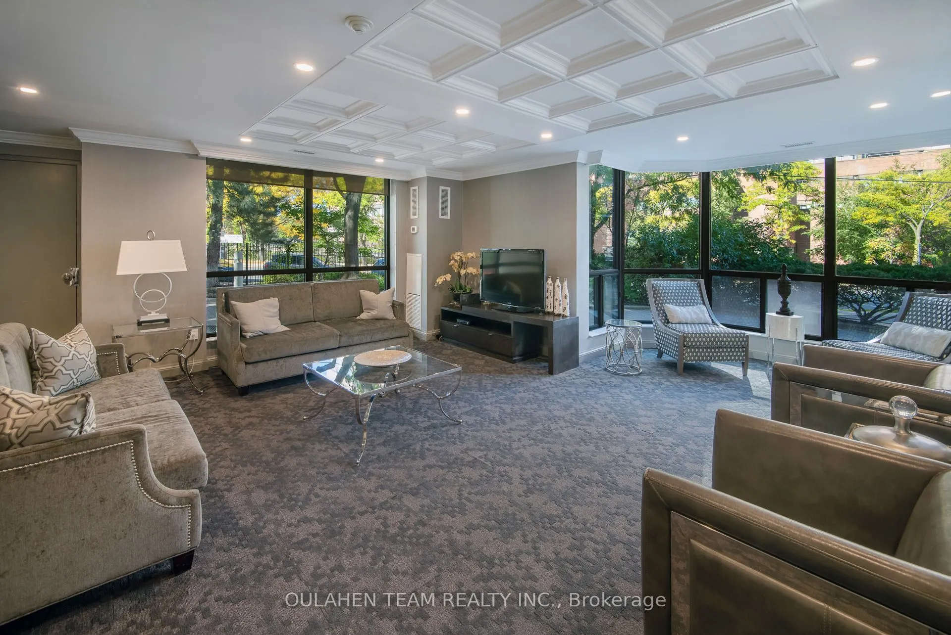 33 Elmhurst Avenue, #408