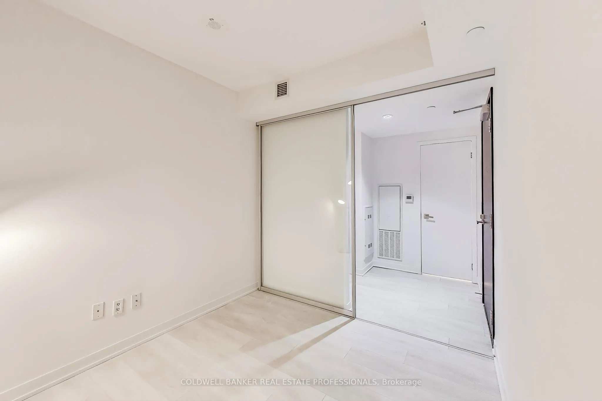 31 Tippet Road, #221