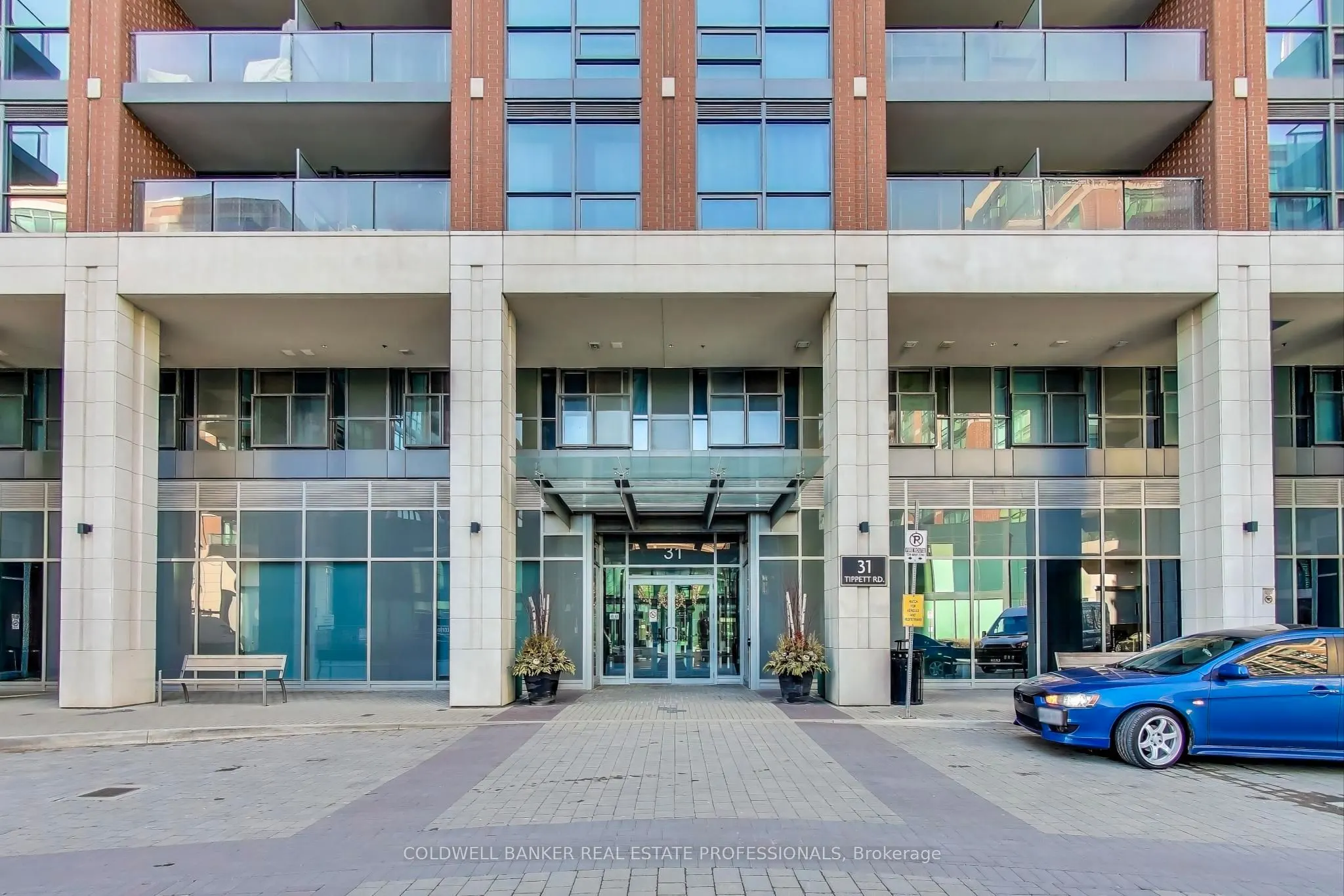 31 Tippet Road, #221