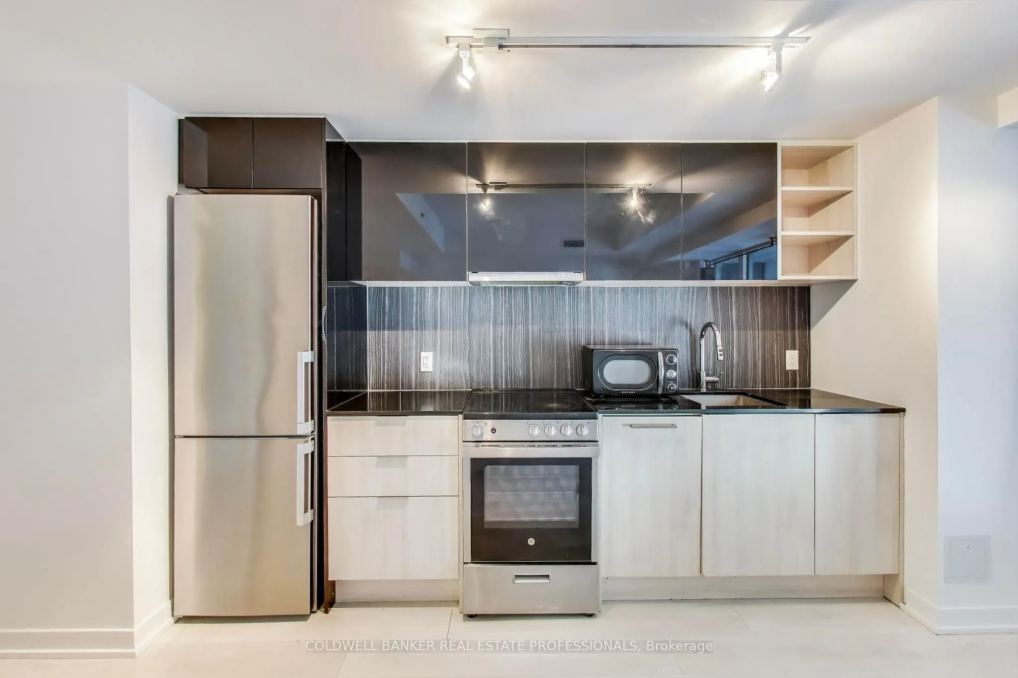 31 Tippet Road, #221