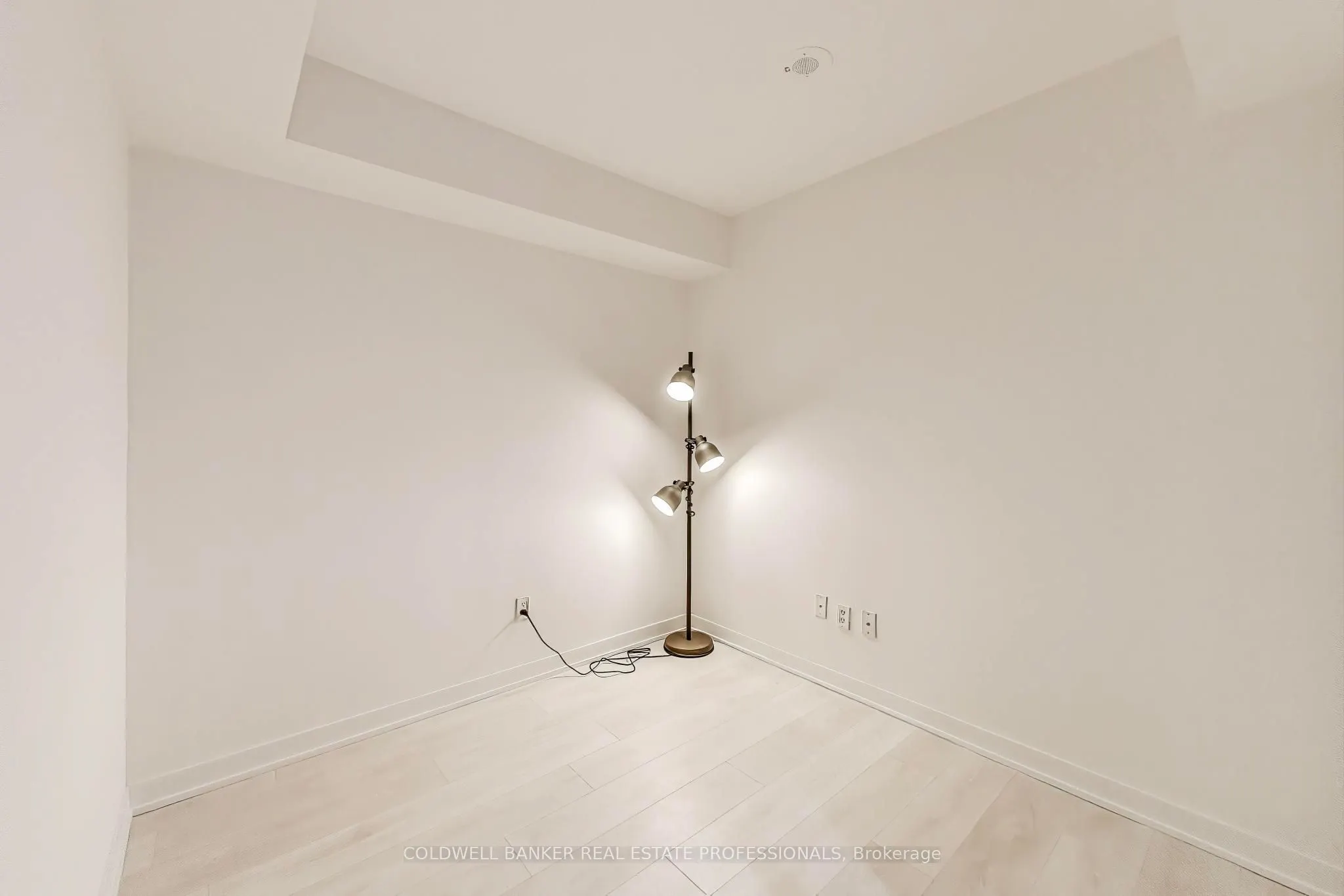 31 Tippet Road, #221