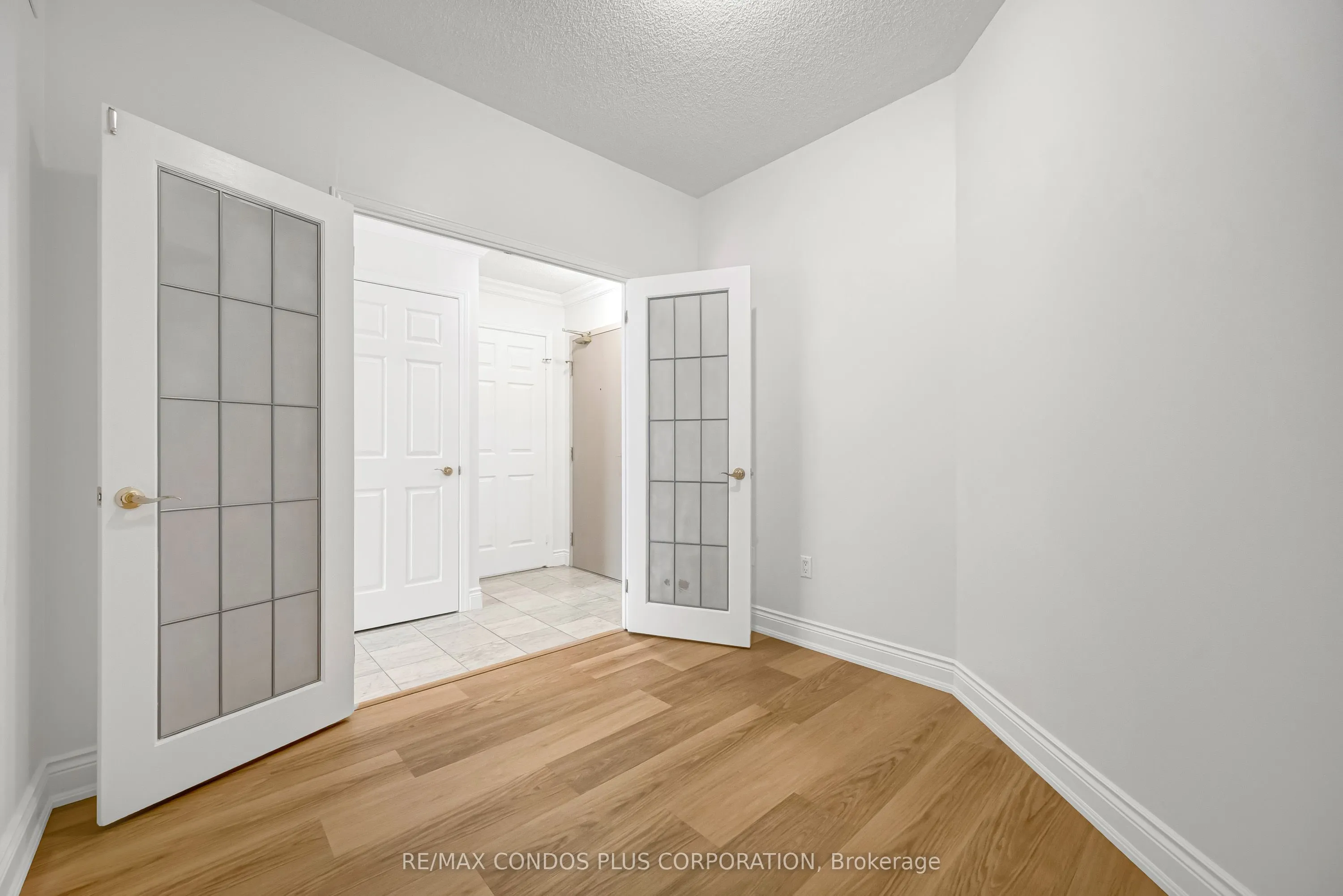 909 Bay Street, #903