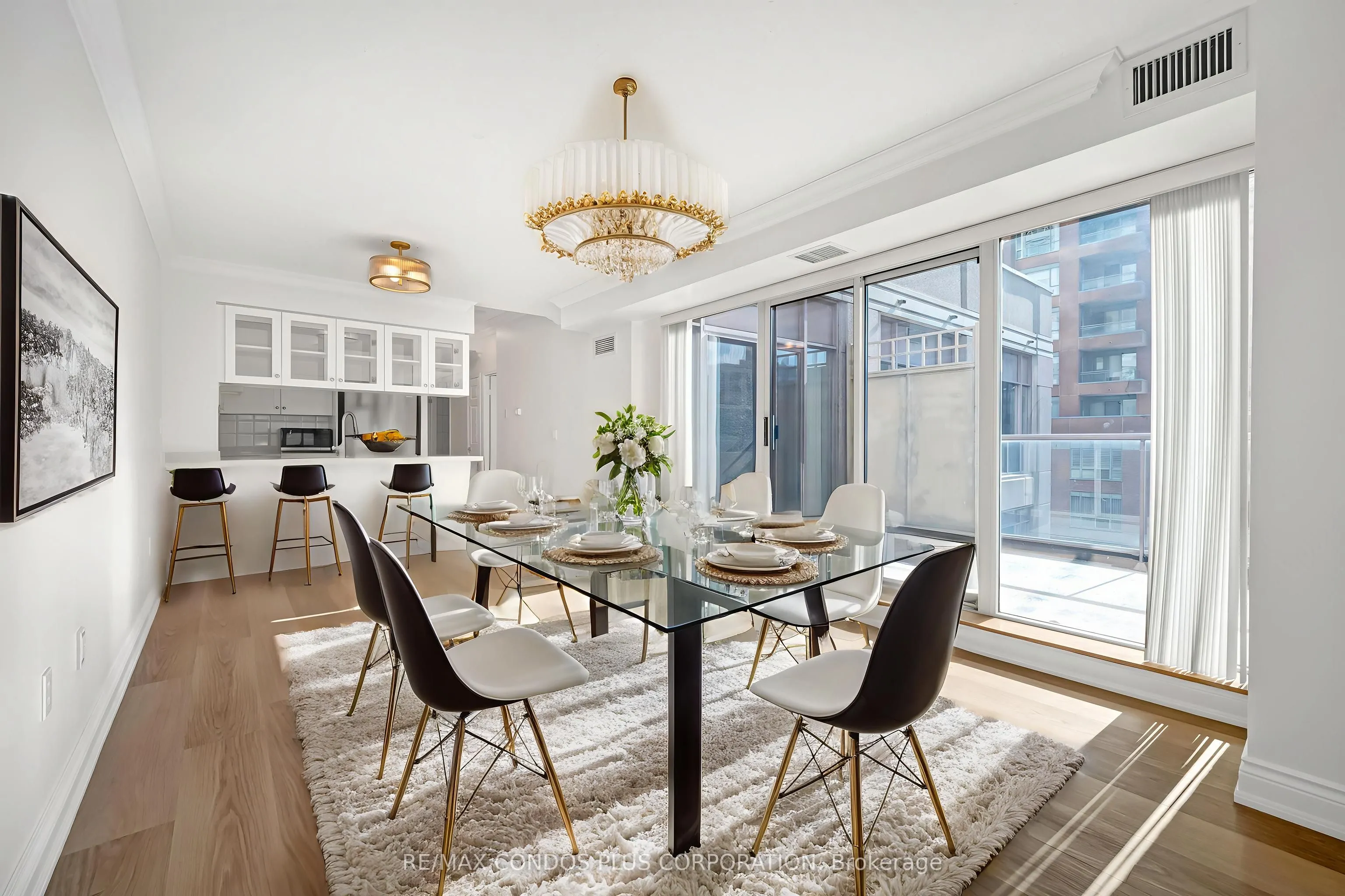 909 Bay Street, #903
