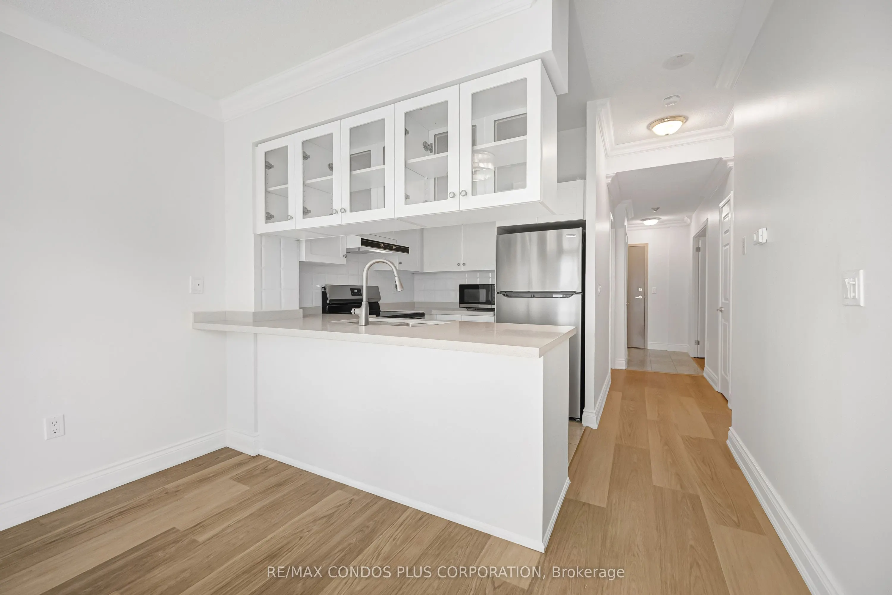 909 Bay Street, #903