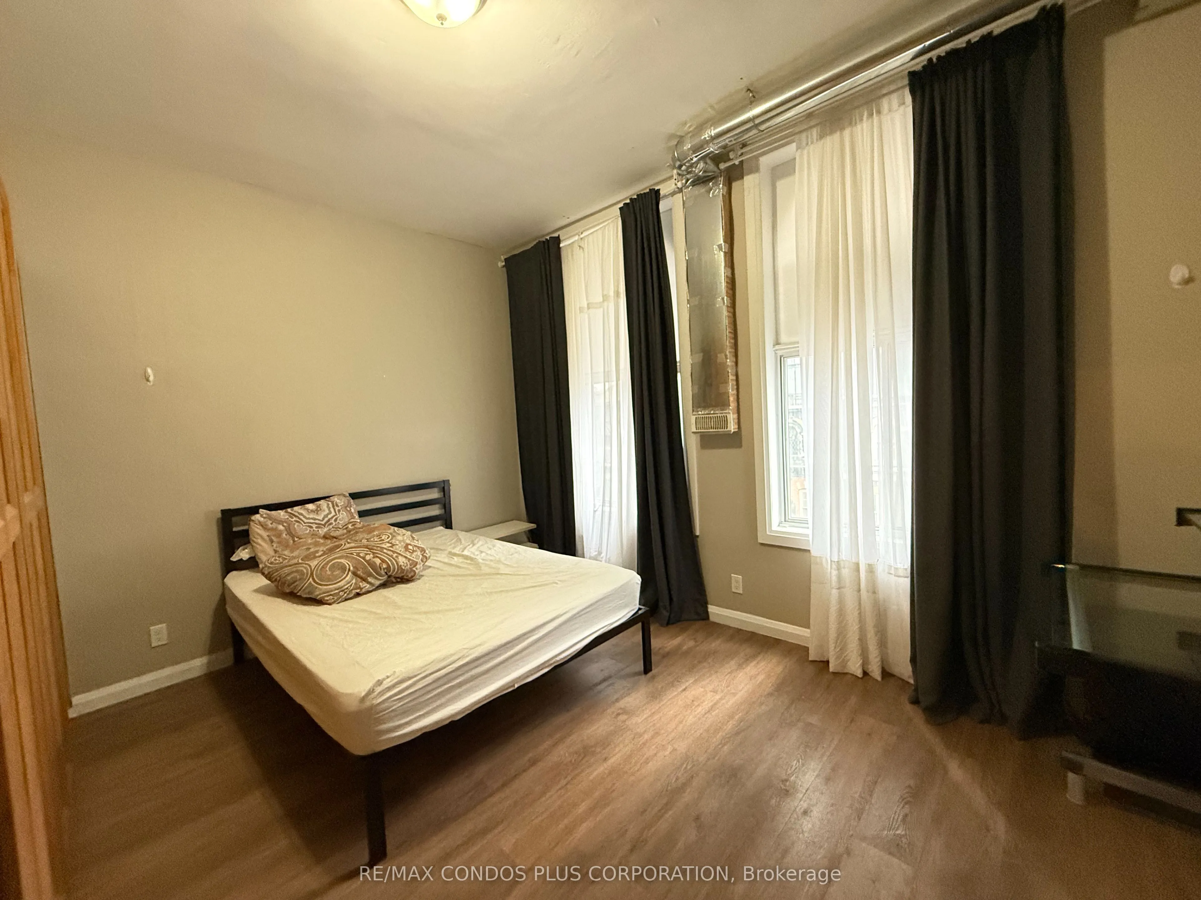 567 Yonge Street, #3