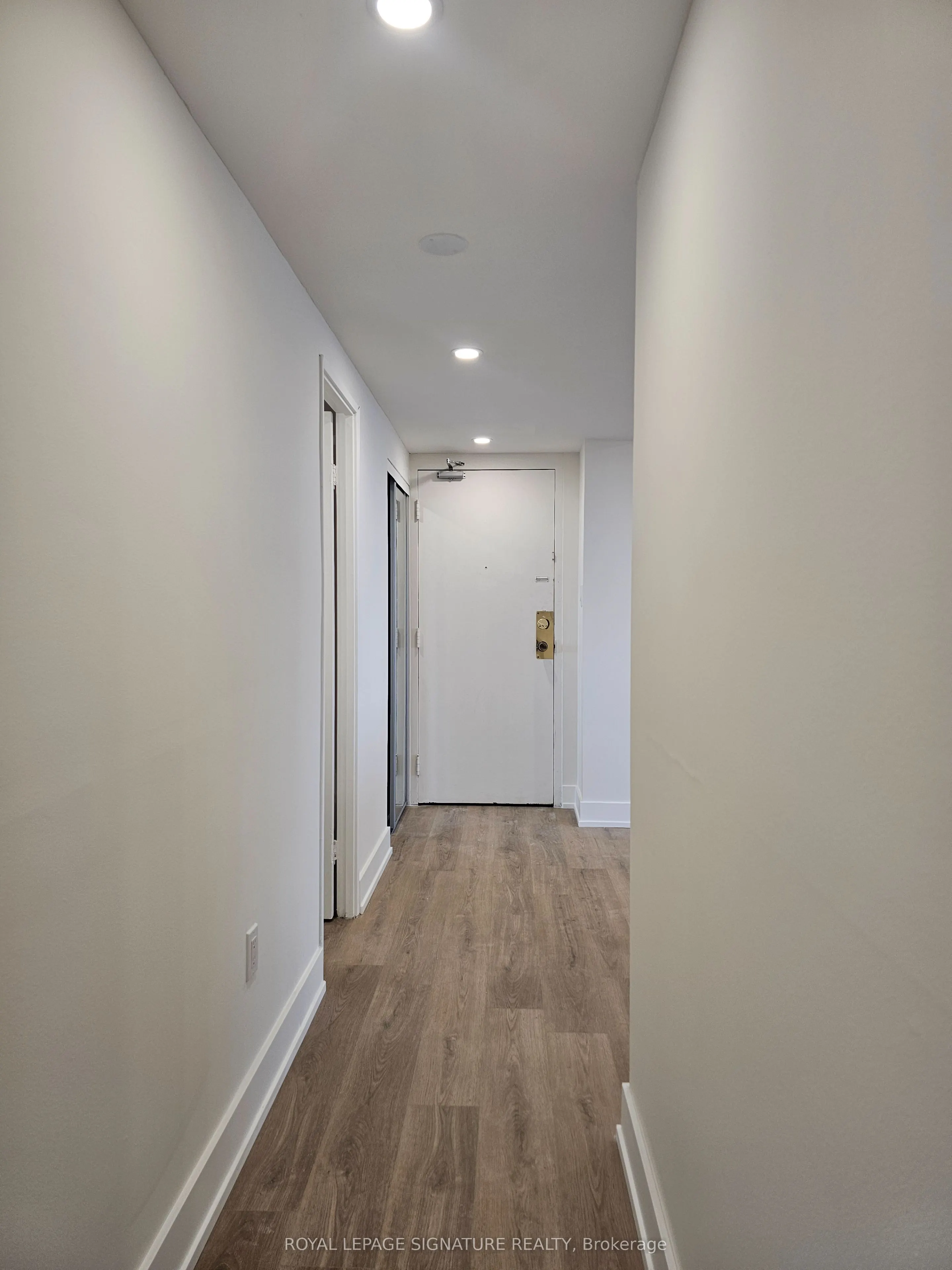 720 Spadina Avenue, #701