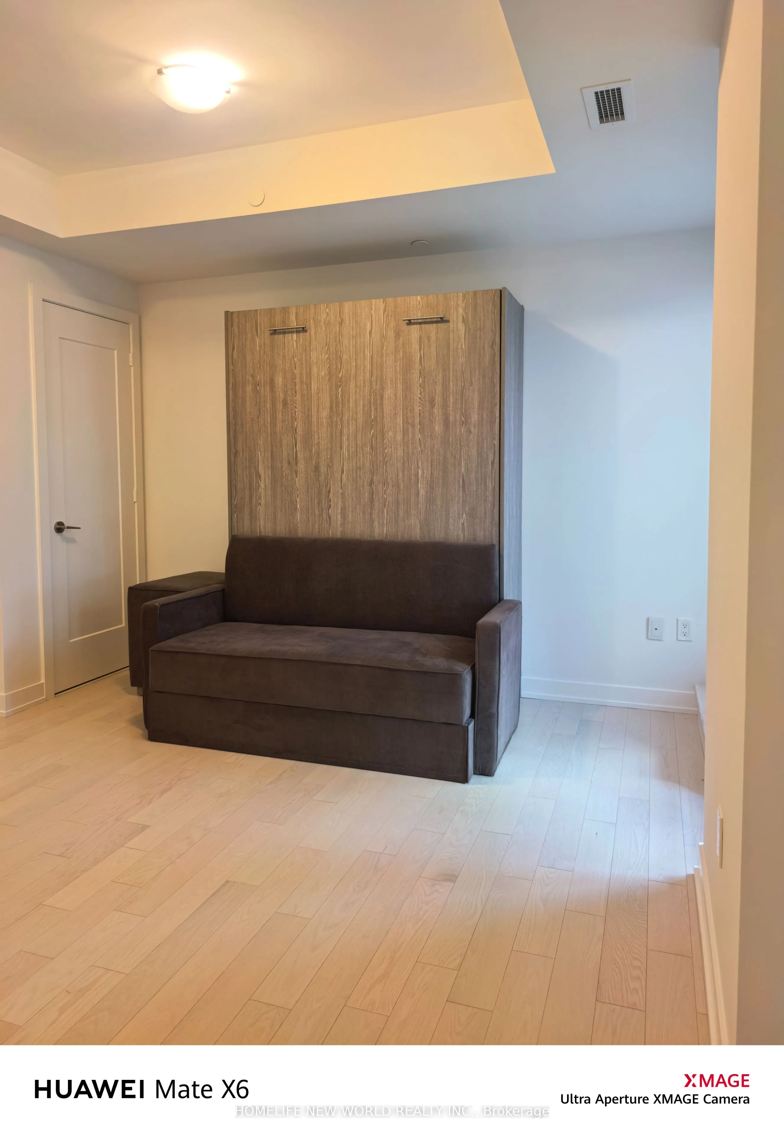 330 Richmond Street W, #605
