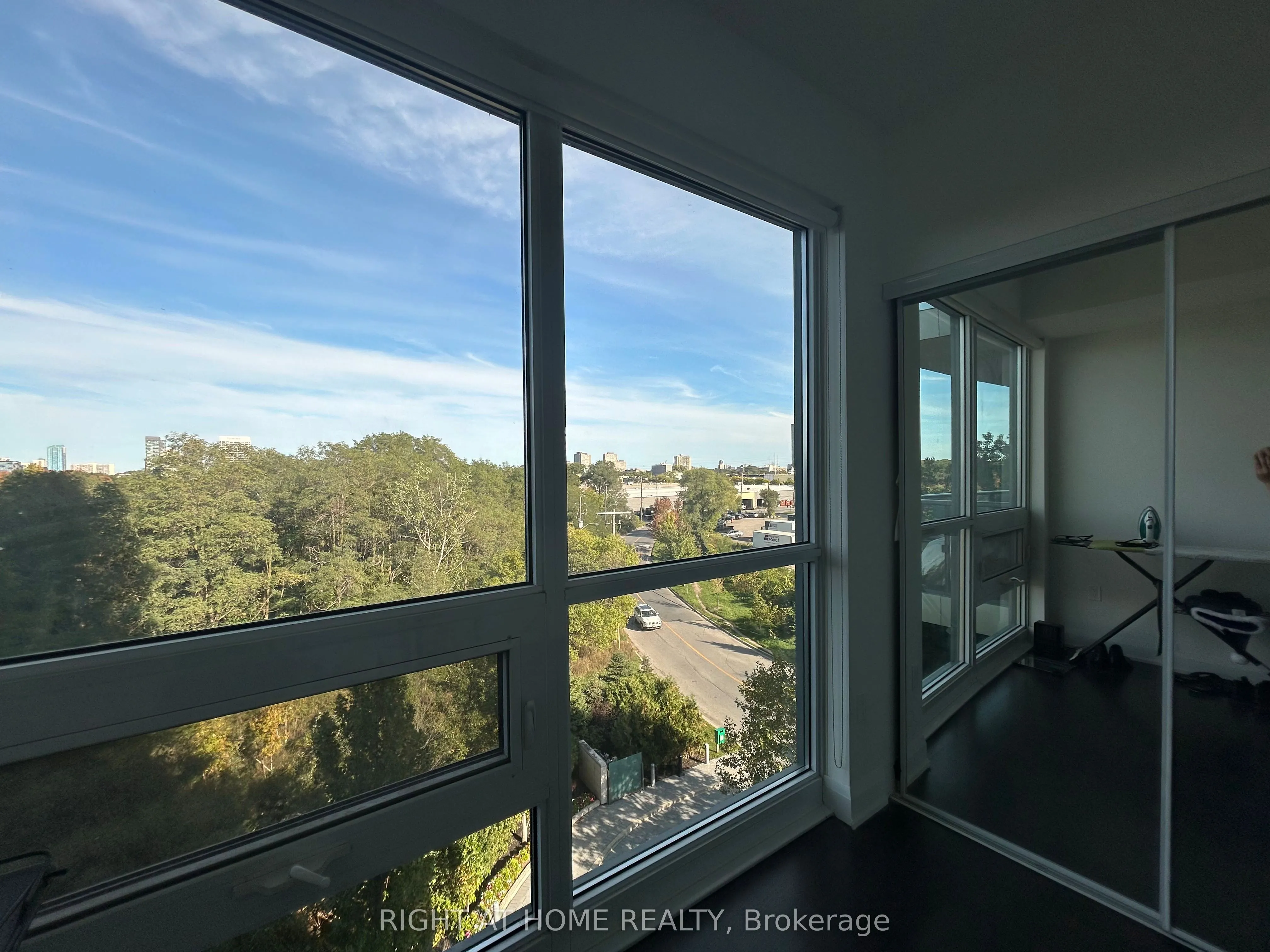 160 Vanderhoof Avenue, #405