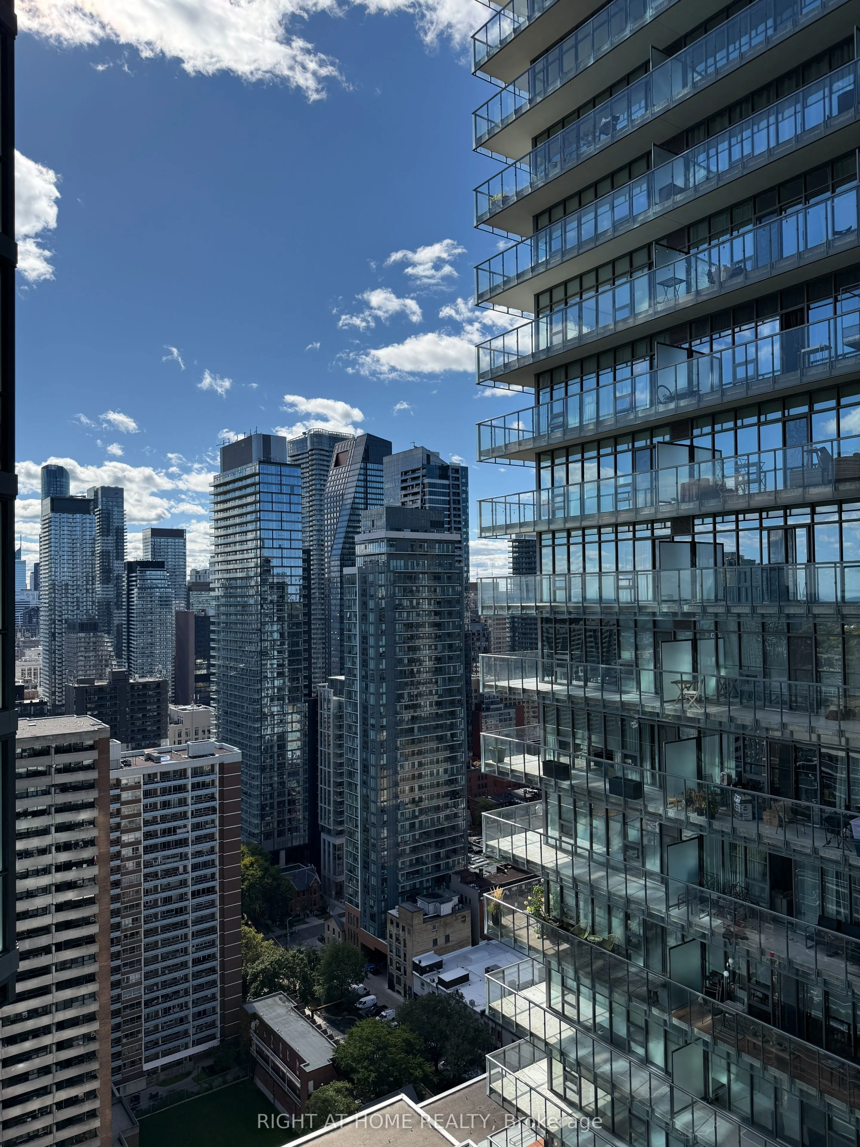 45 Charles Street E, #03