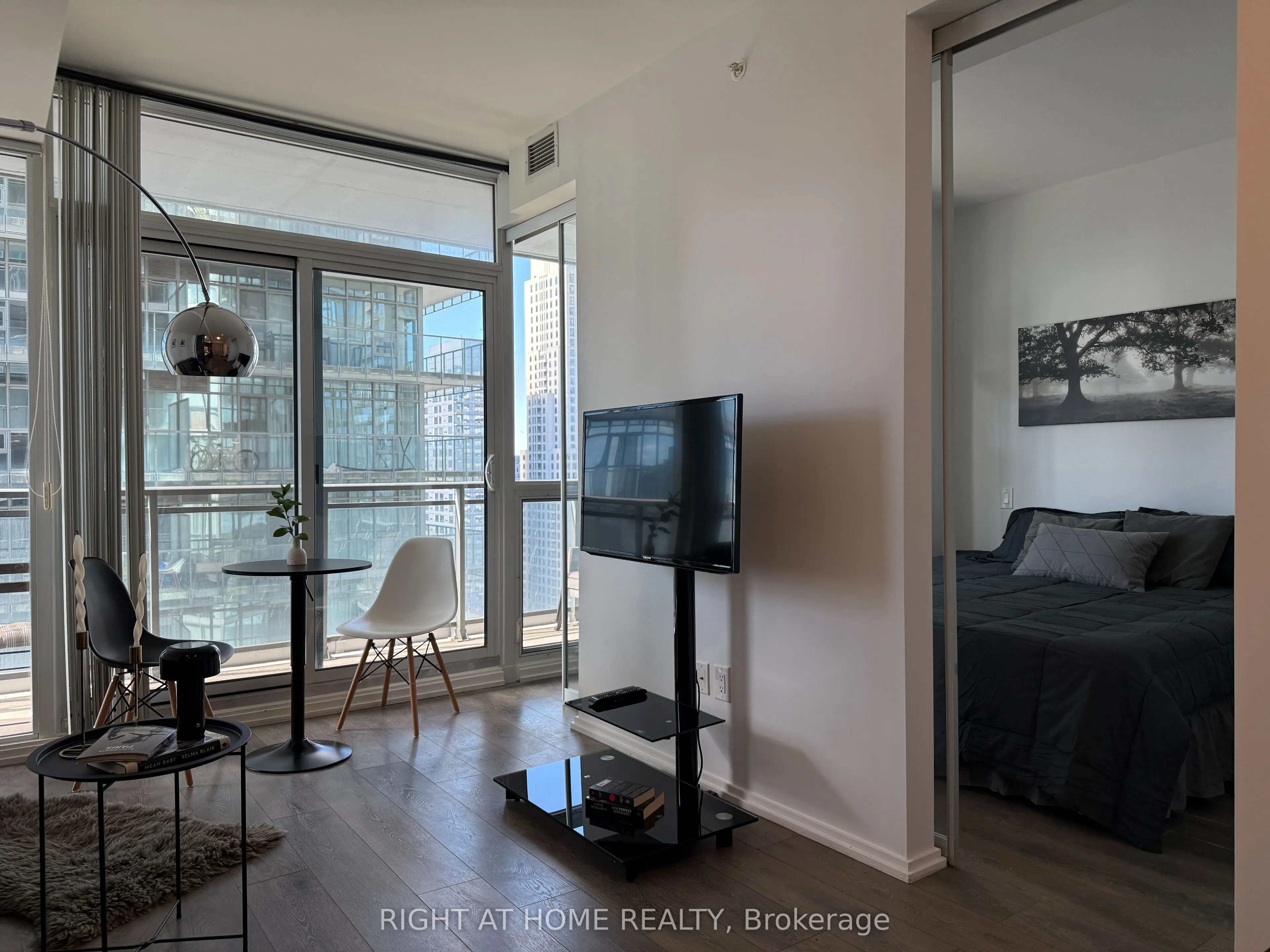 45 Charles Street E, #03