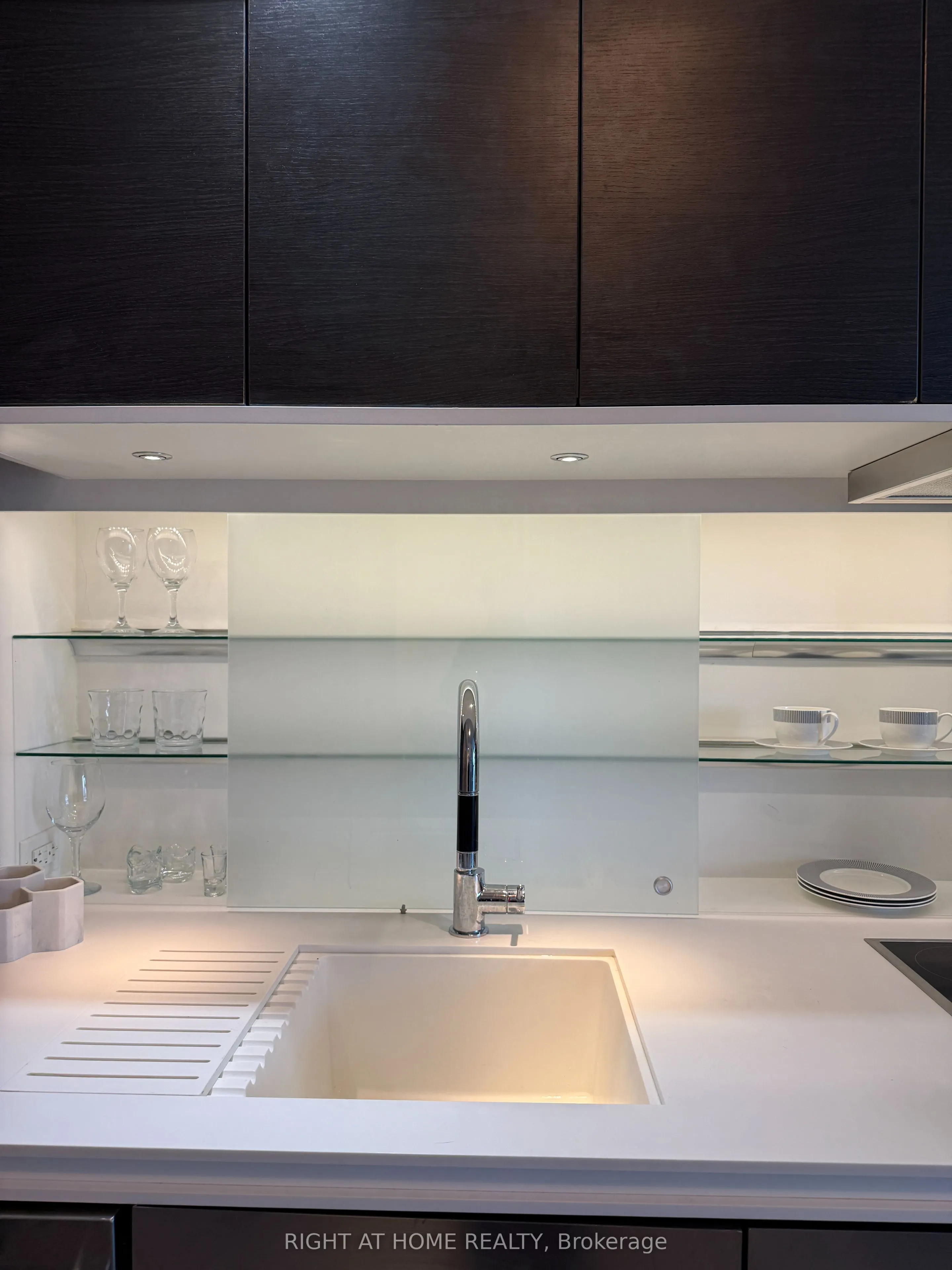 45 Charles Street E, #03