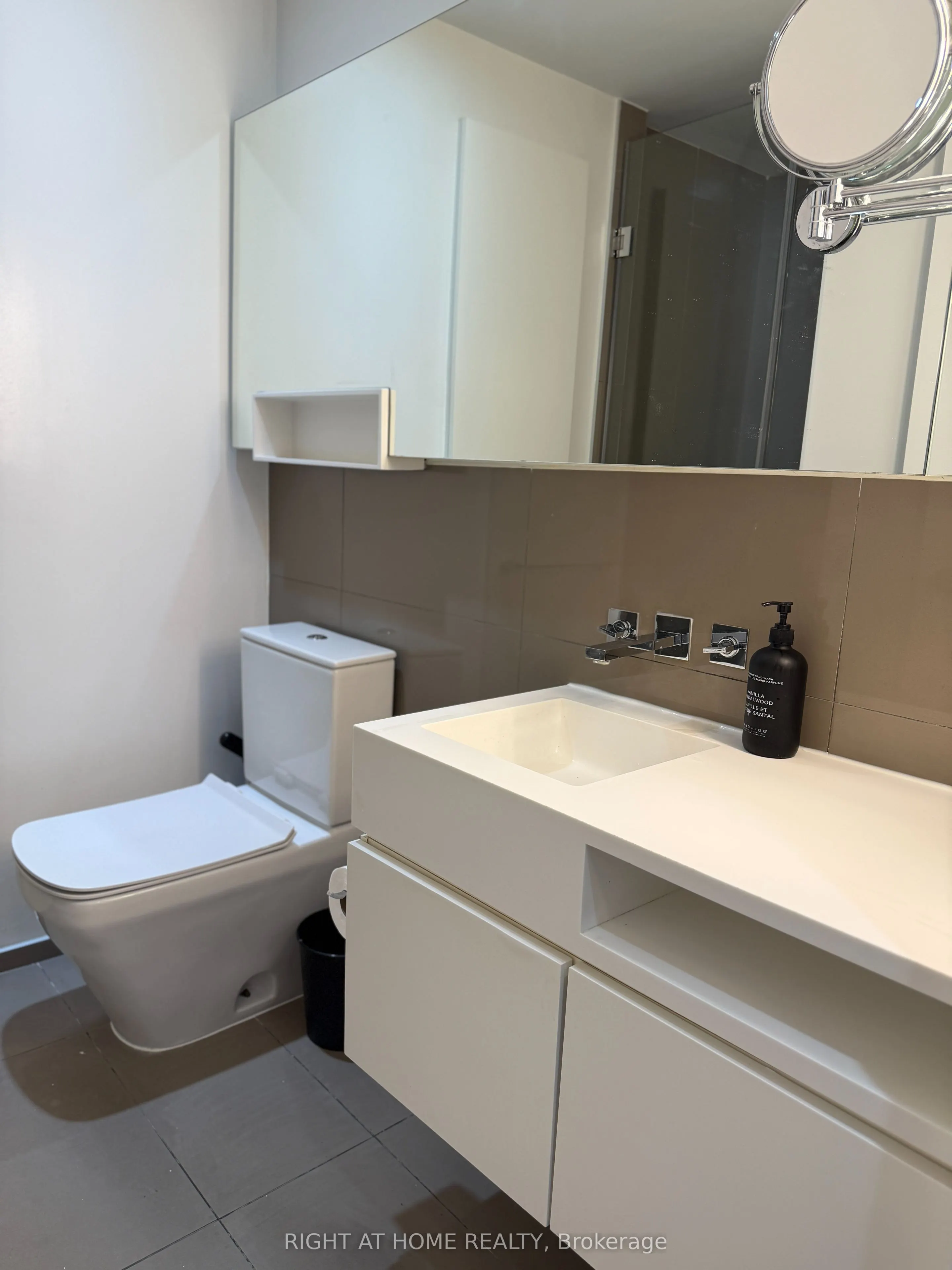45 Charles Street E, #03