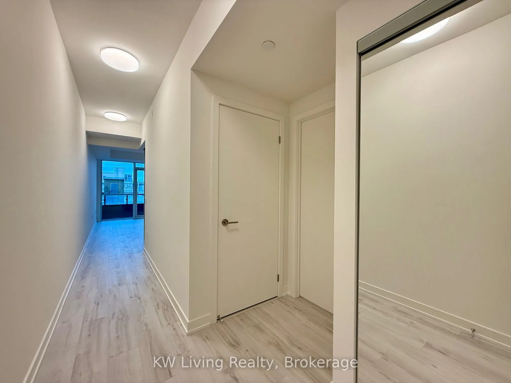110 Broadway Avenue, #419
