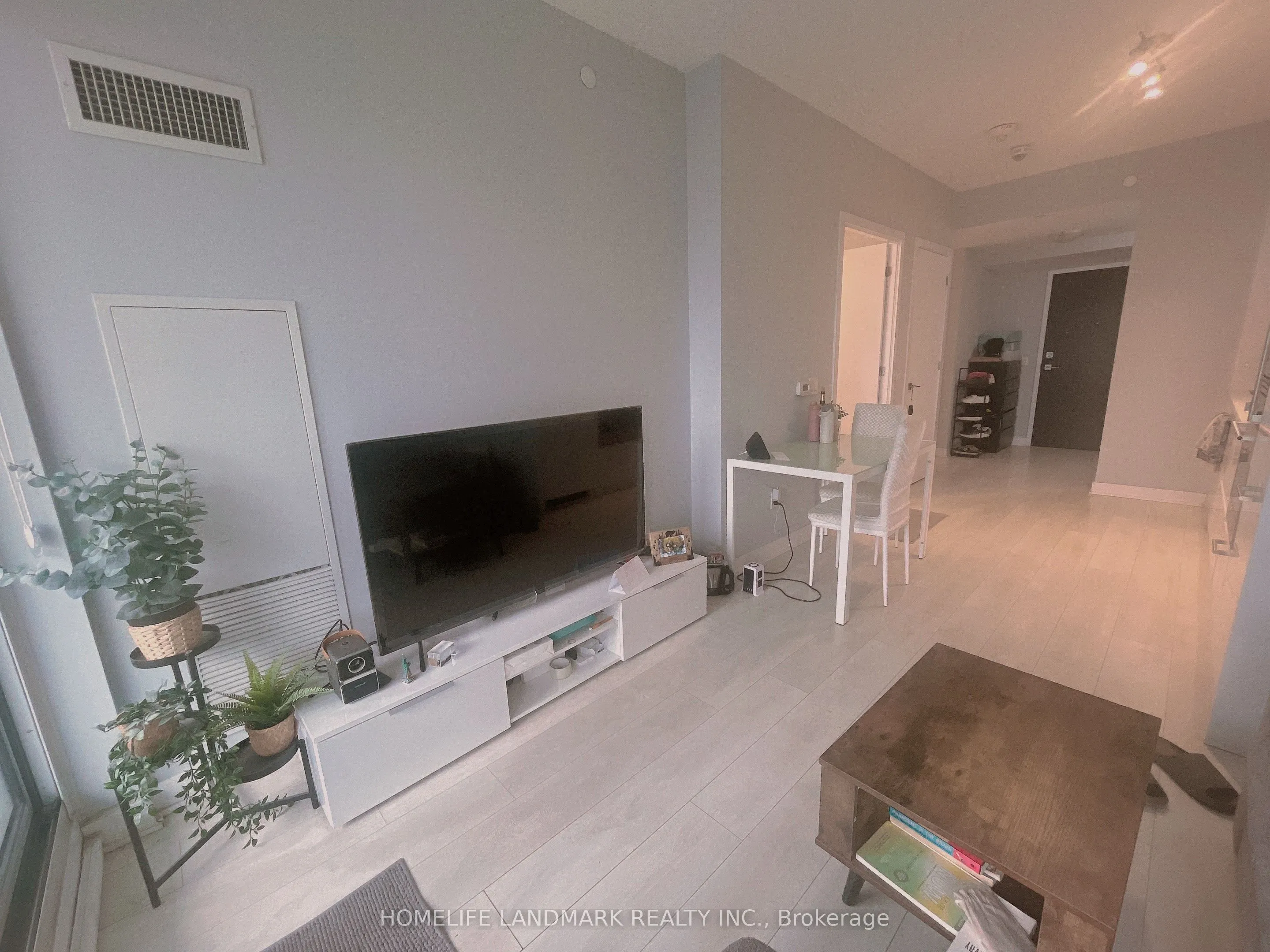 2221 Yonge Street, #1610