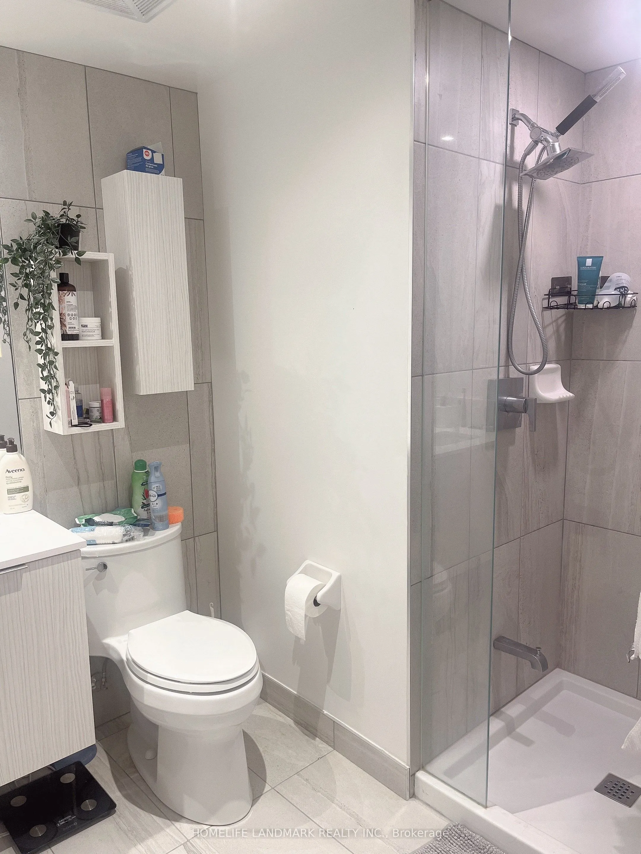 99 Broadway Avenue, #3205