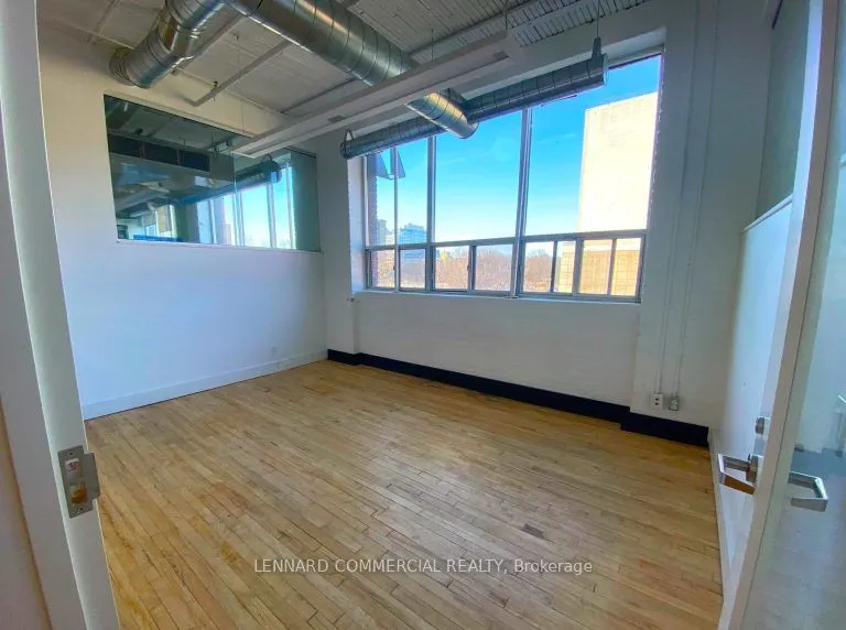 192 Spadina Avenue, #317