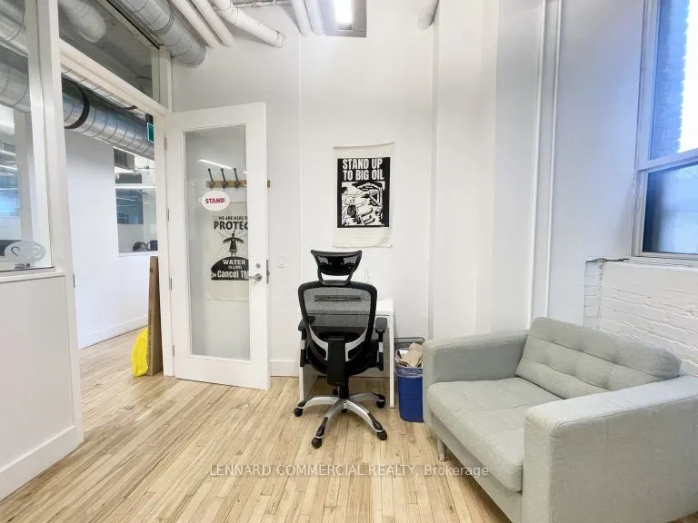 192 Spadina Avenue, #322