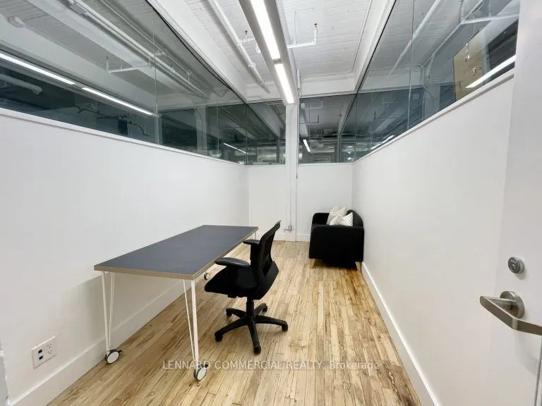 192 Spadina Avenue, #417