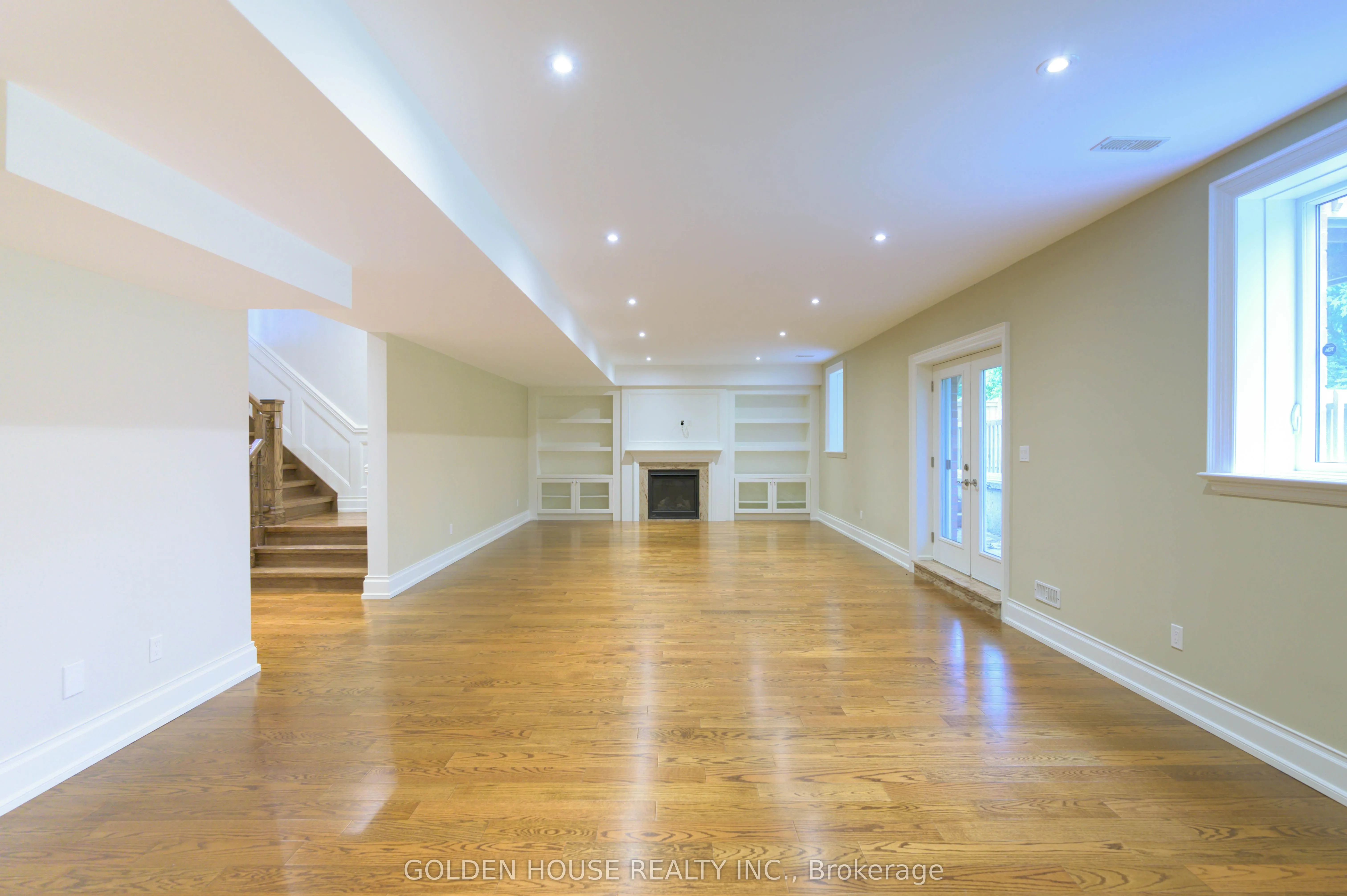 10 Brucedale Crescent