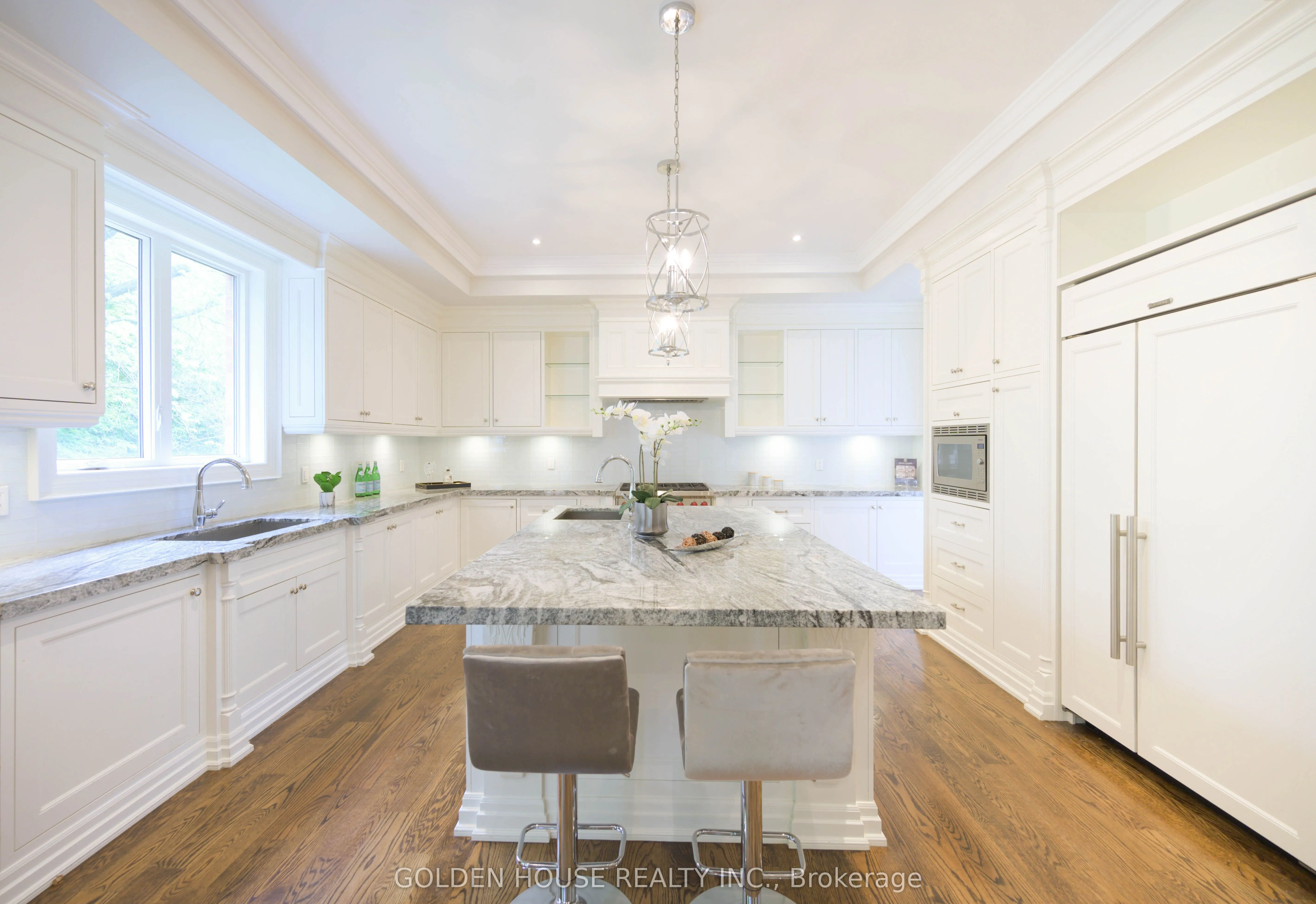 10 Brucedale Crescent