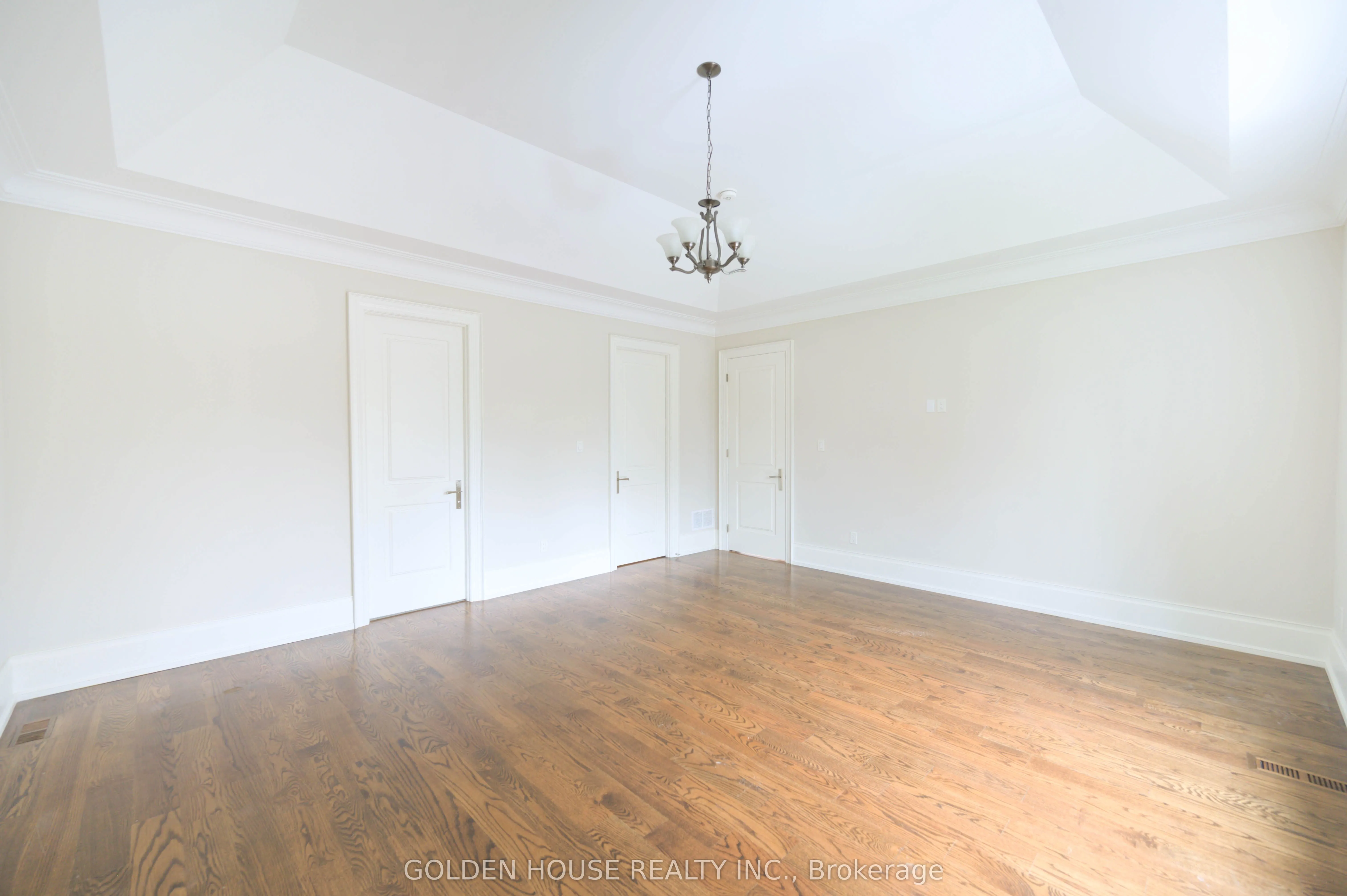 10 Brucedale Crescent