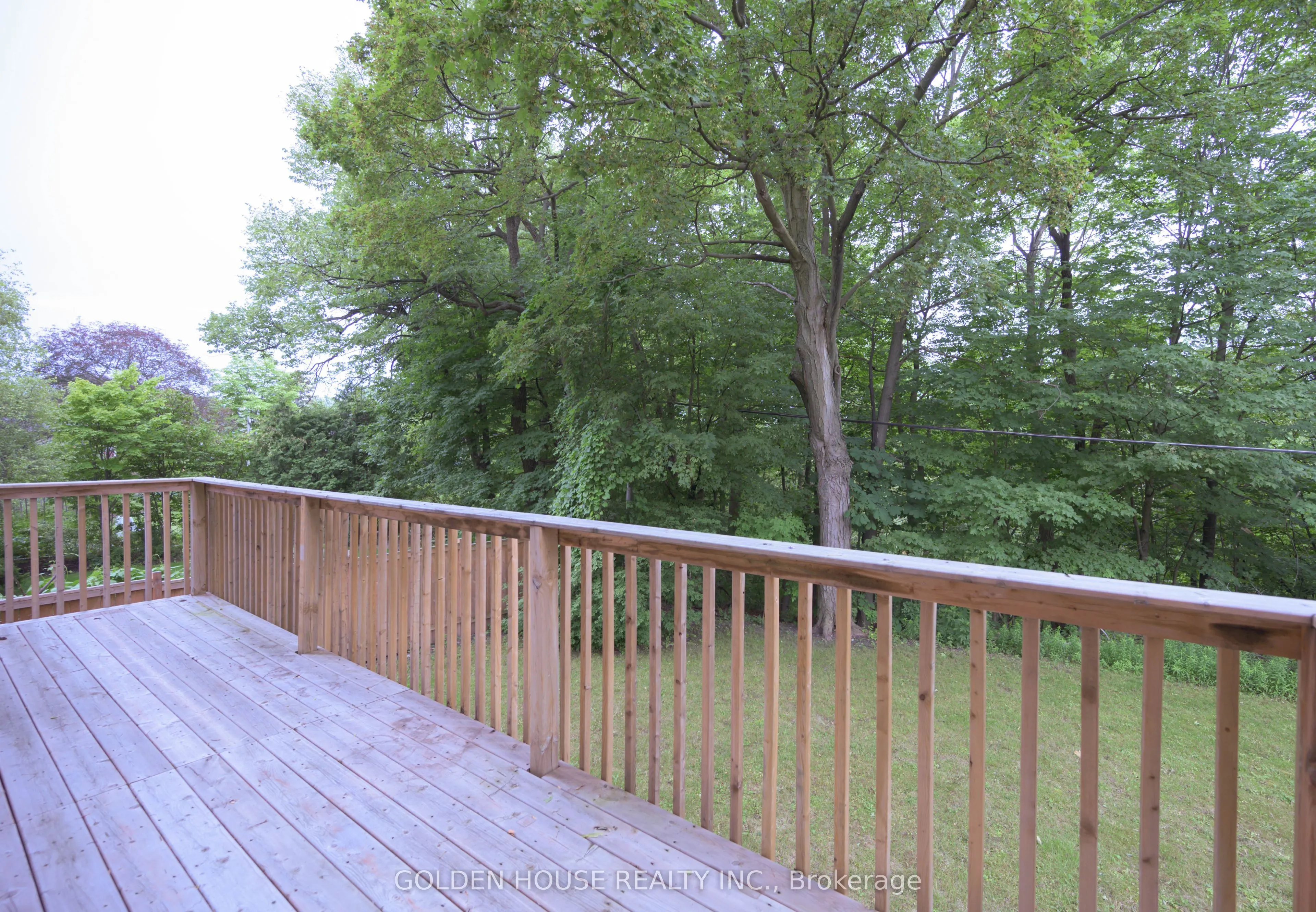 10 Brucedale Crescent