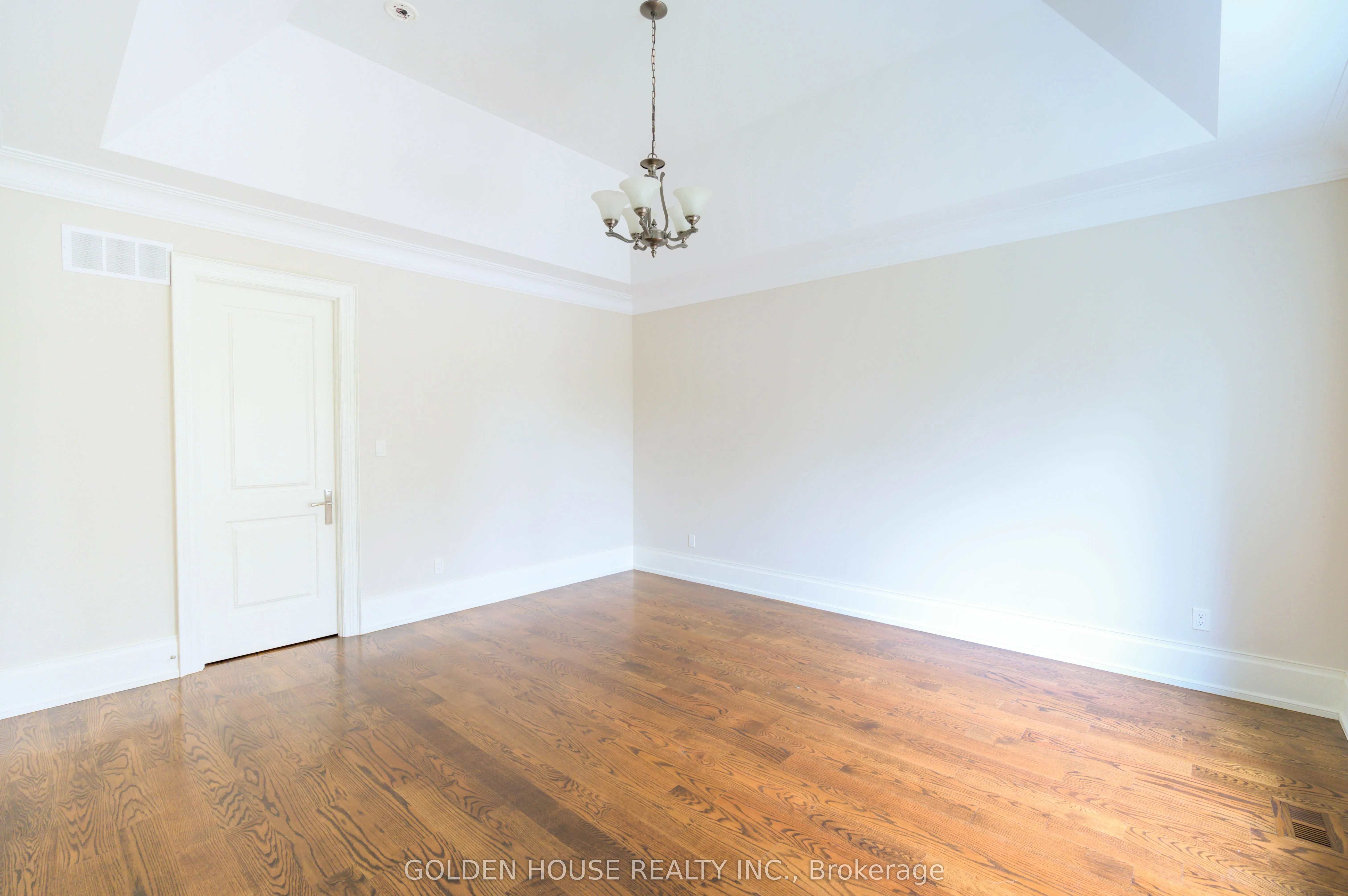 10 Brucedale Crescent