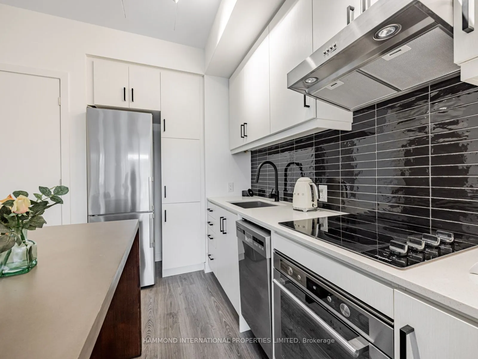 9 Tecumseth Street, #524