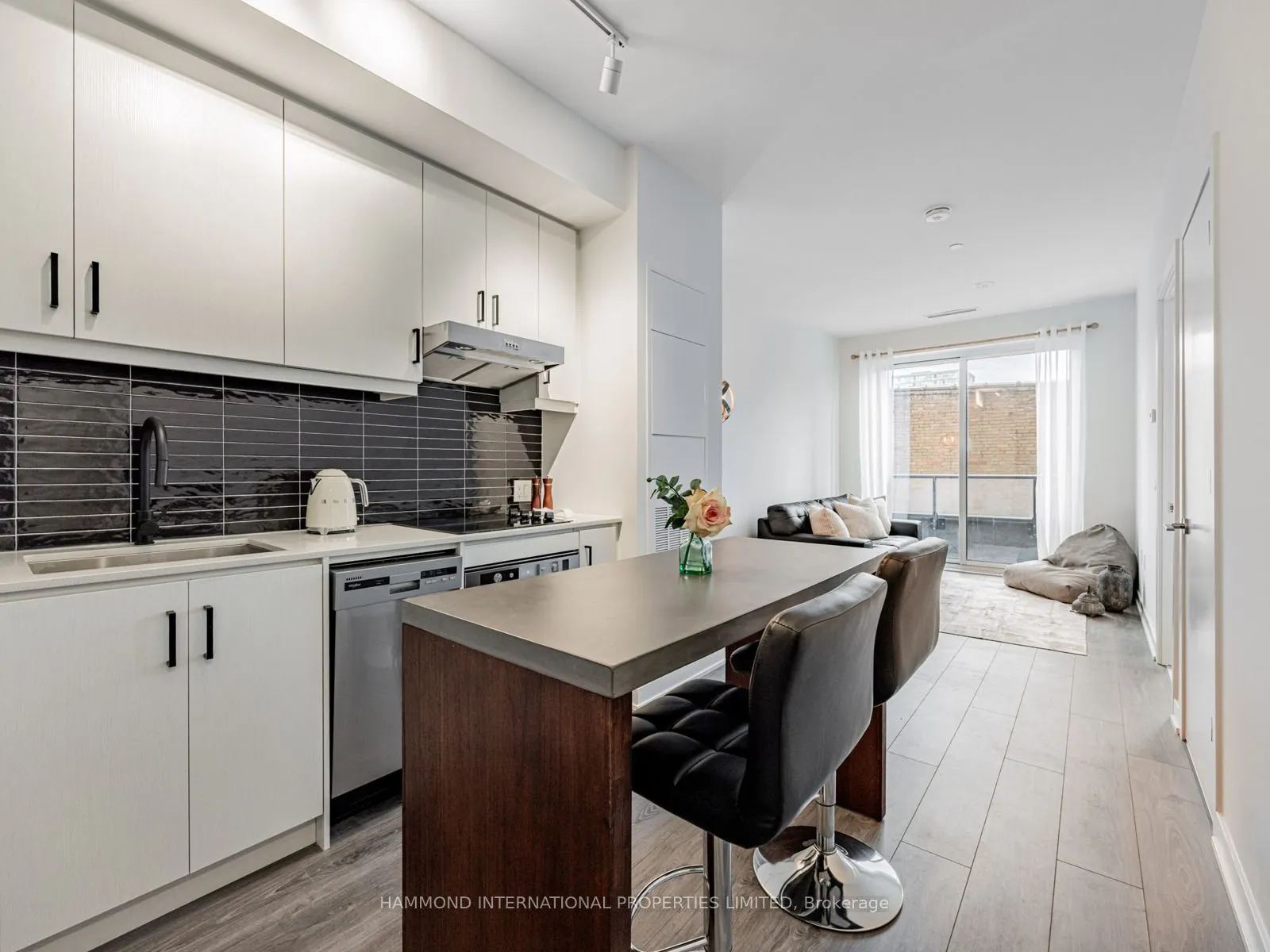 9 Tecumseth Street, #524