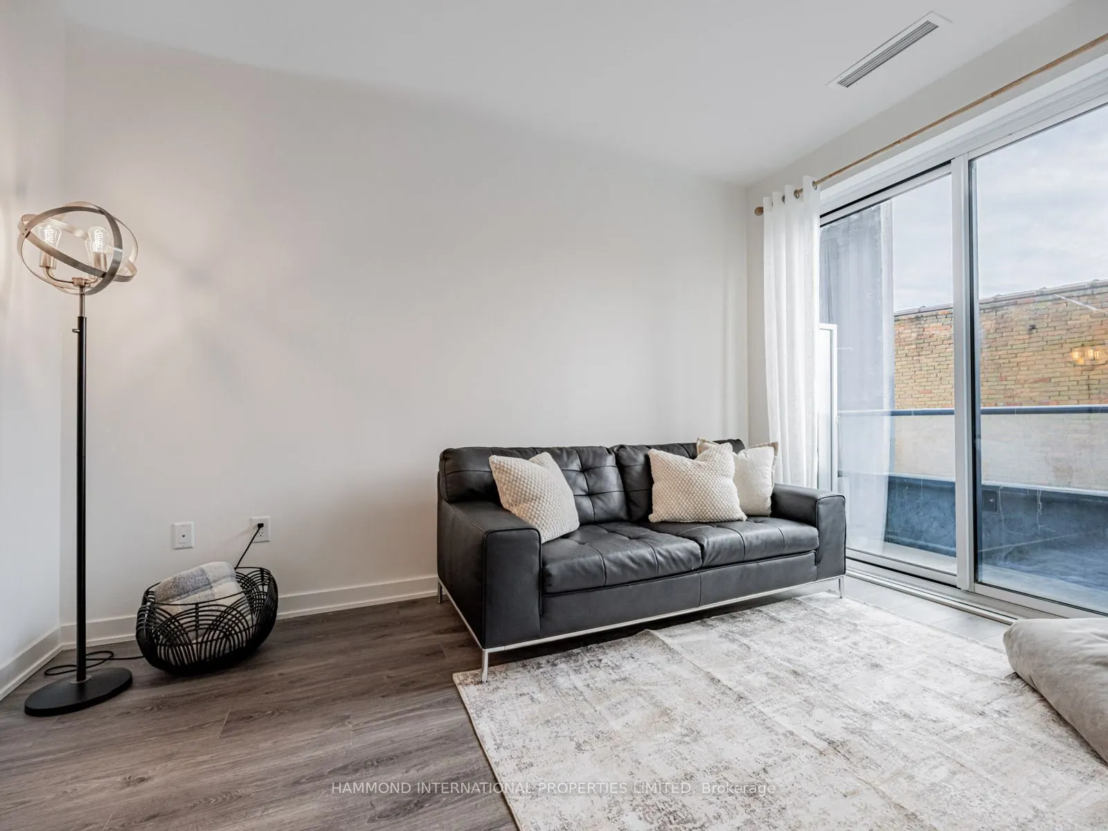 9 Tecumseth Street, #524