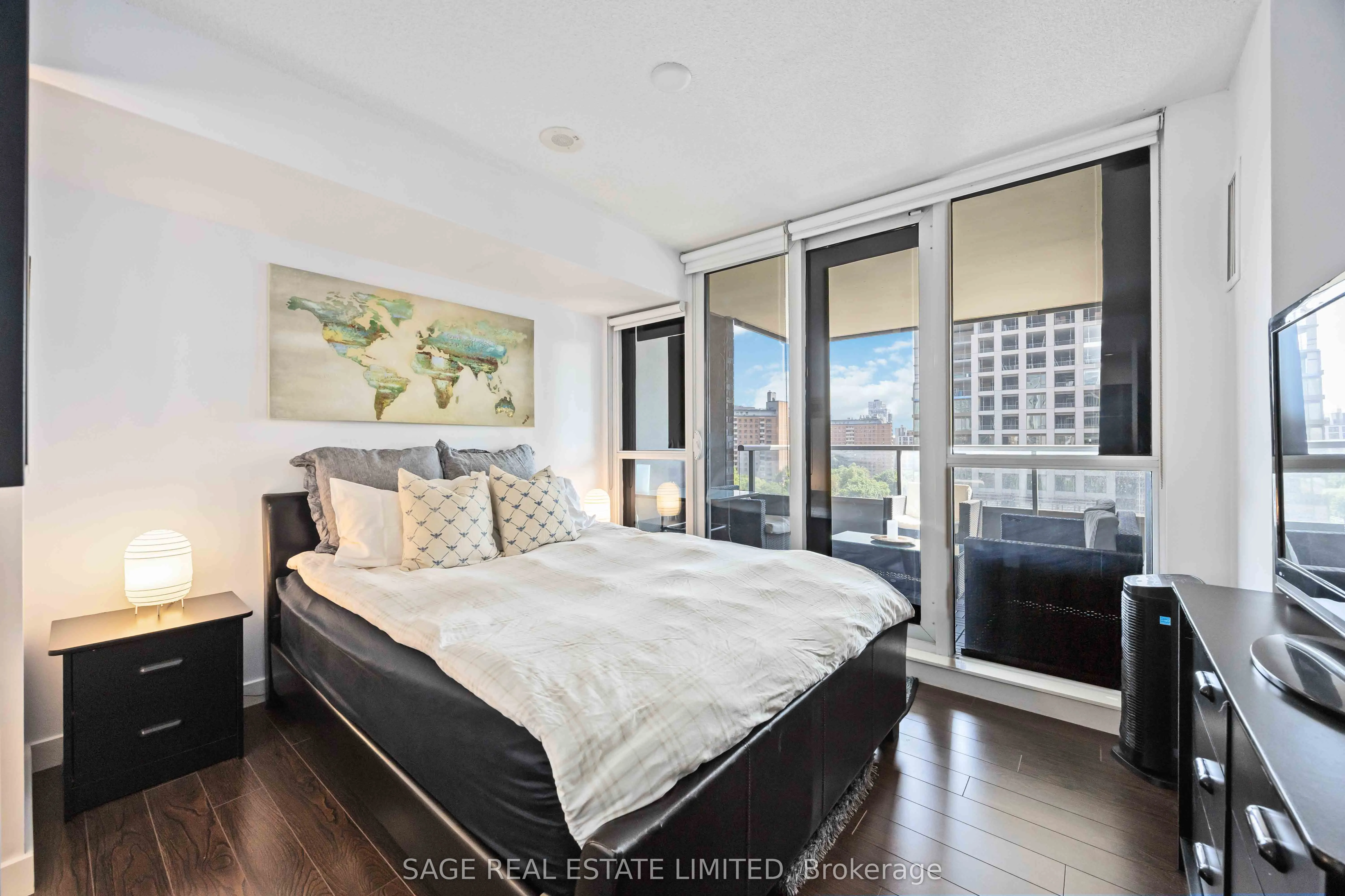 320 Richmond Street E, #1115