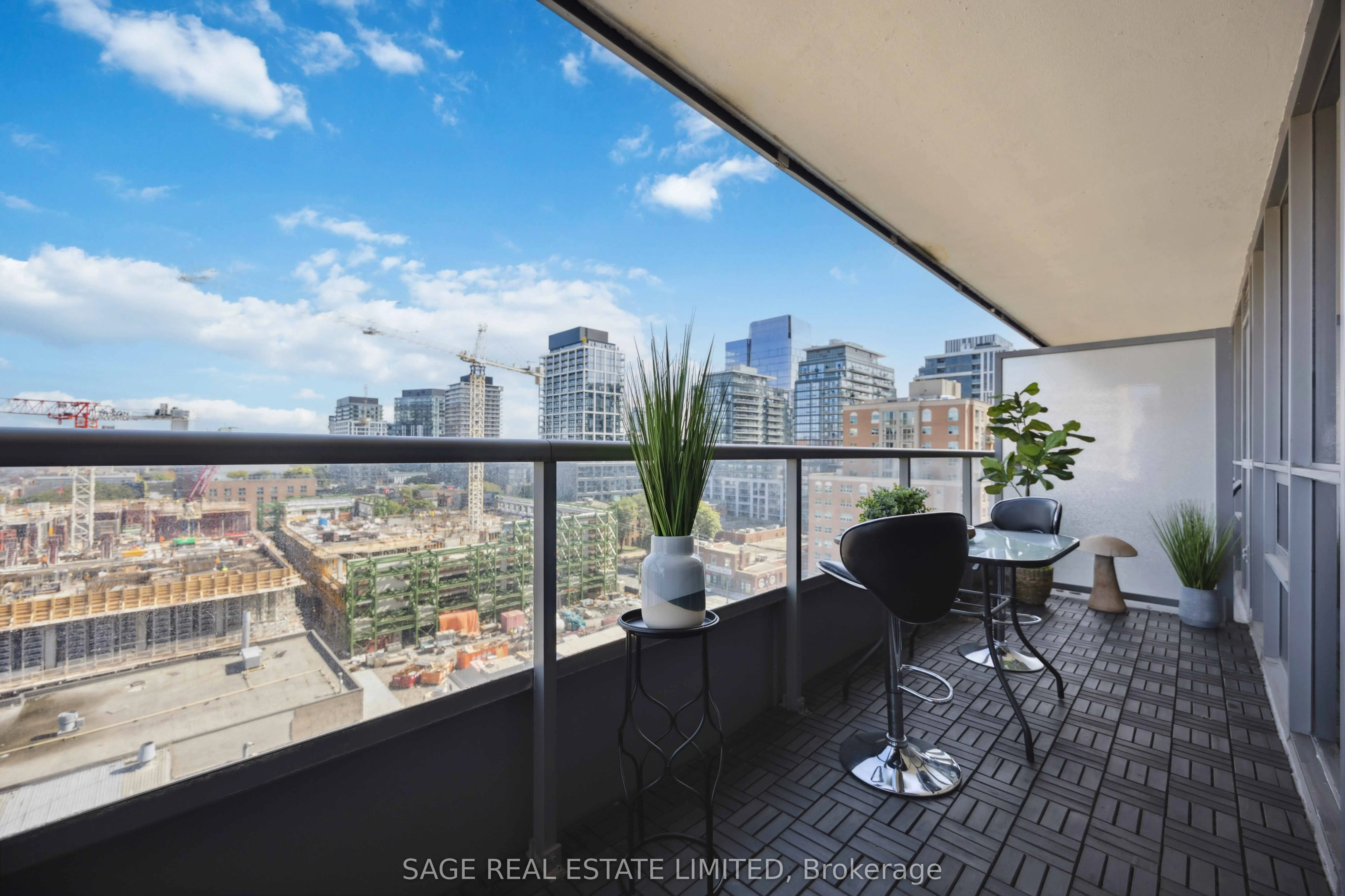 320 Richmond Street E, #1115
