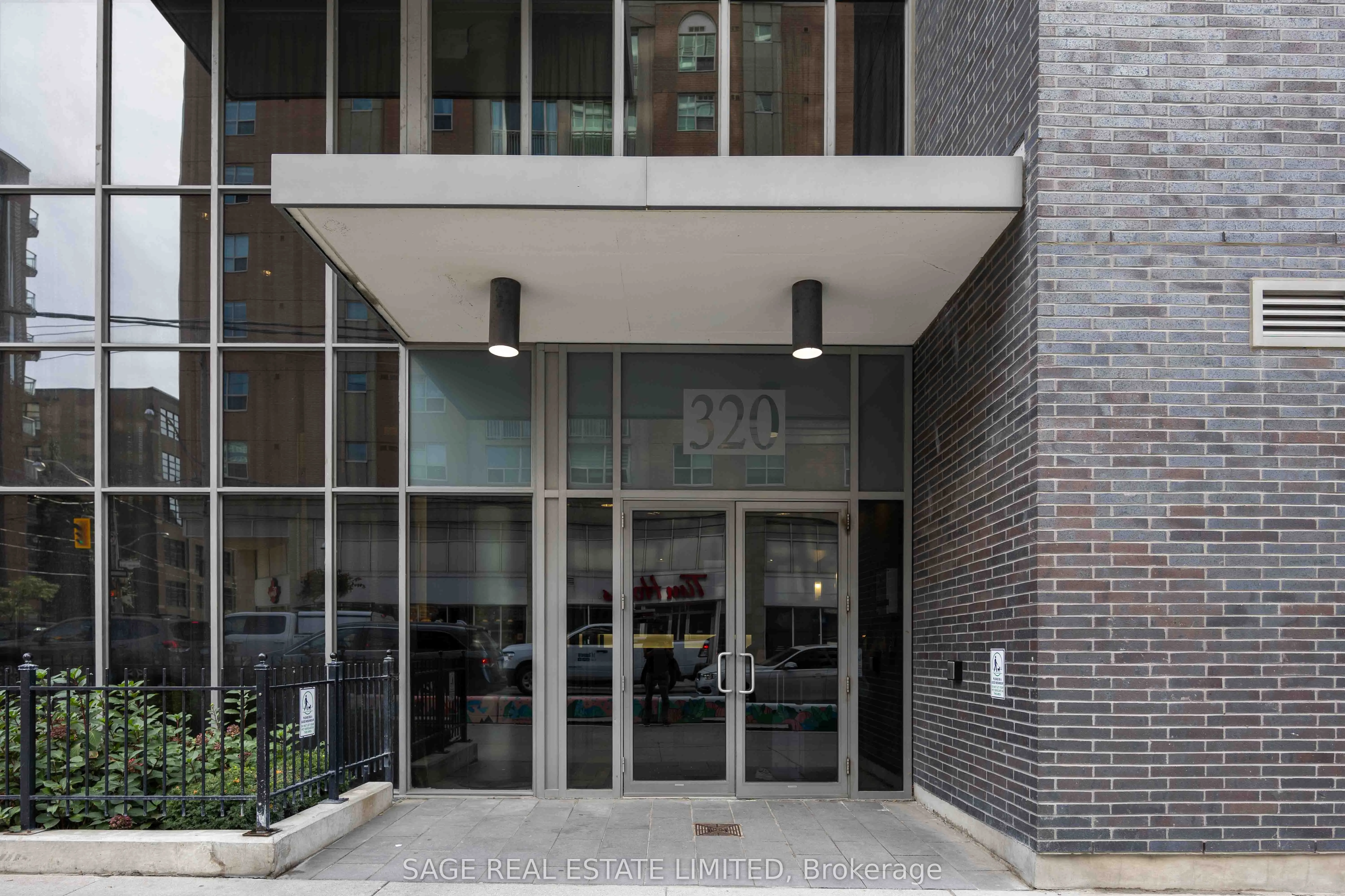 320 Richmond Street E, #1115