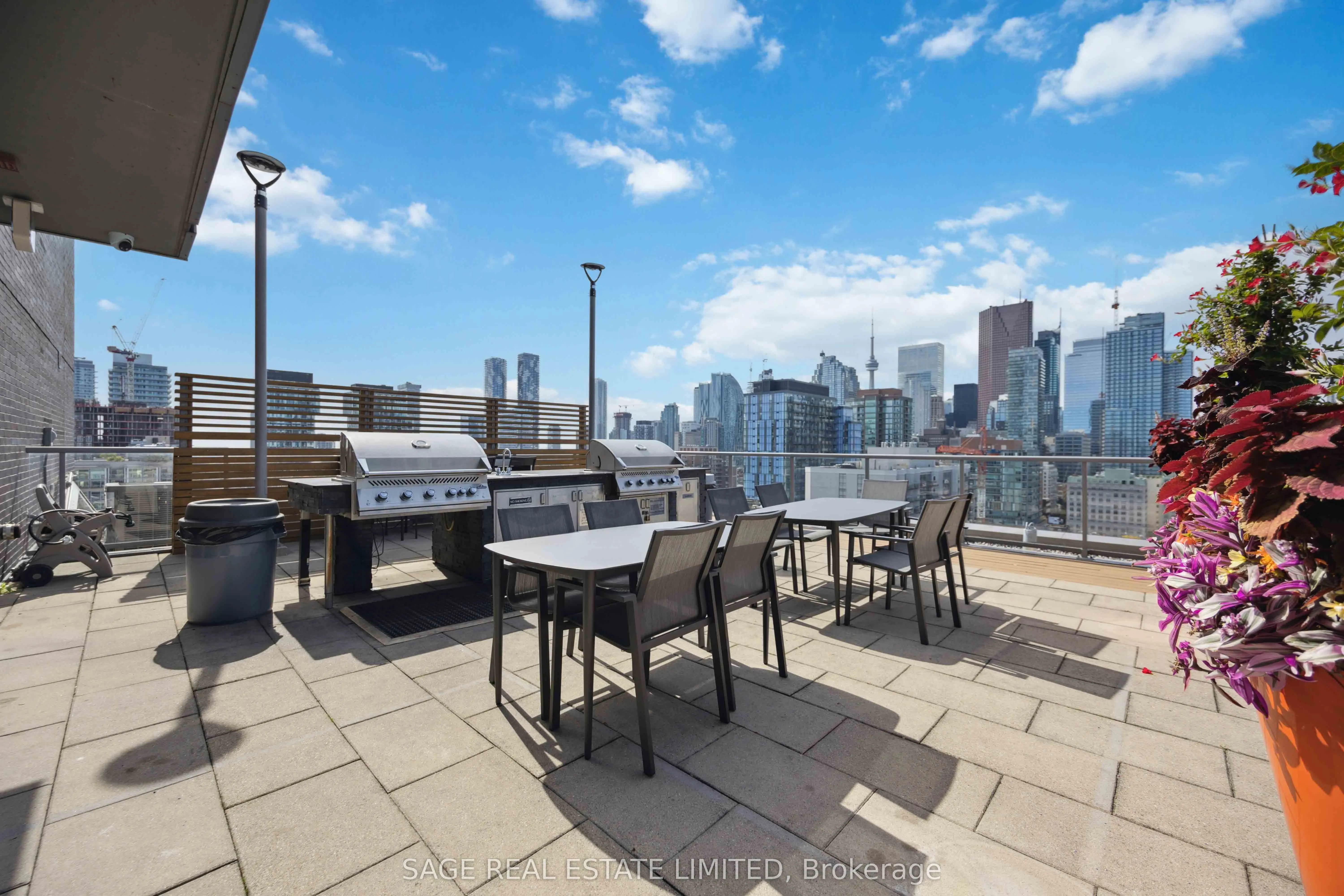 320 Richmond Street E, #1115