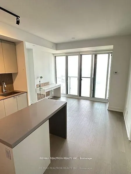 7 Grenville Street, #4313