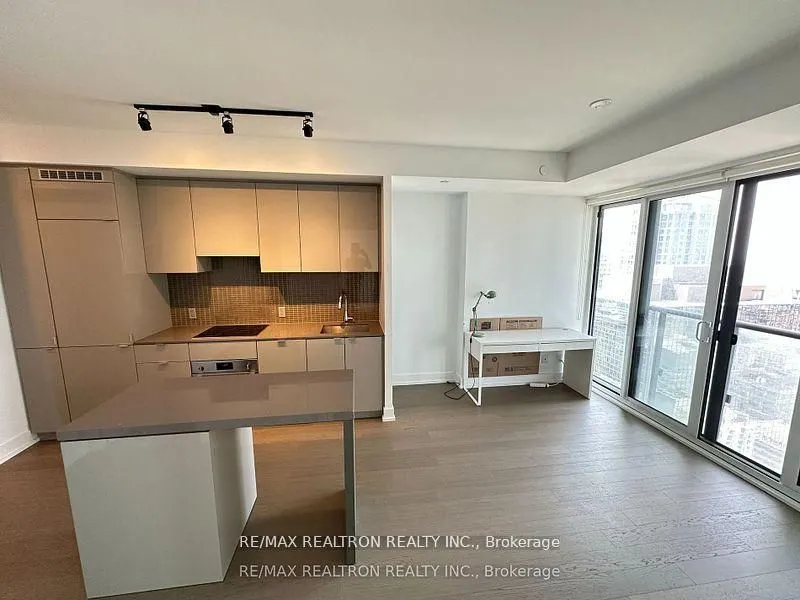 7 Grenville Street, #4313