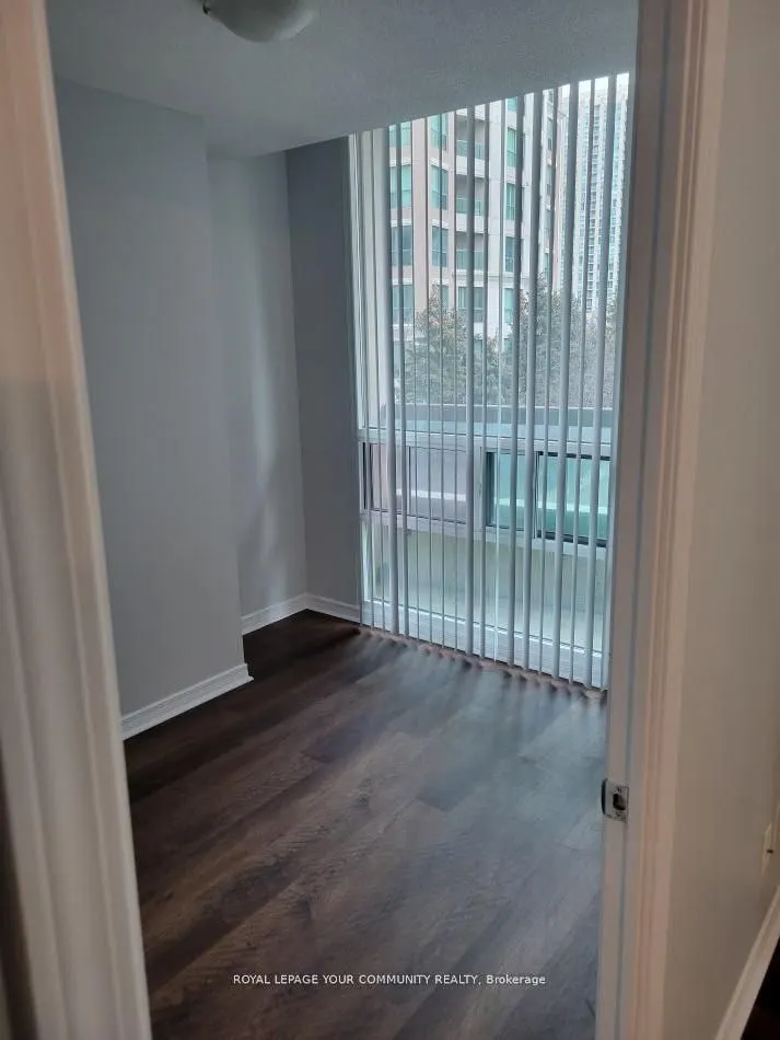 503 Beecroft Road, #301