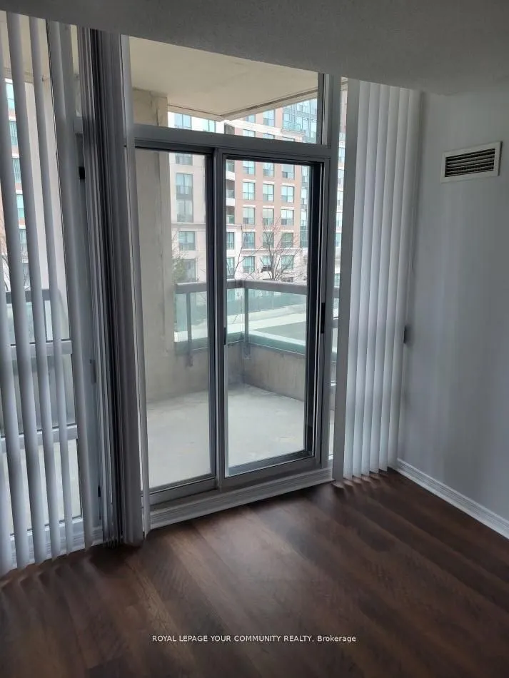 503 Beecroft Road, #301