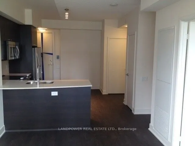 30 Roehampton Avenue, #313